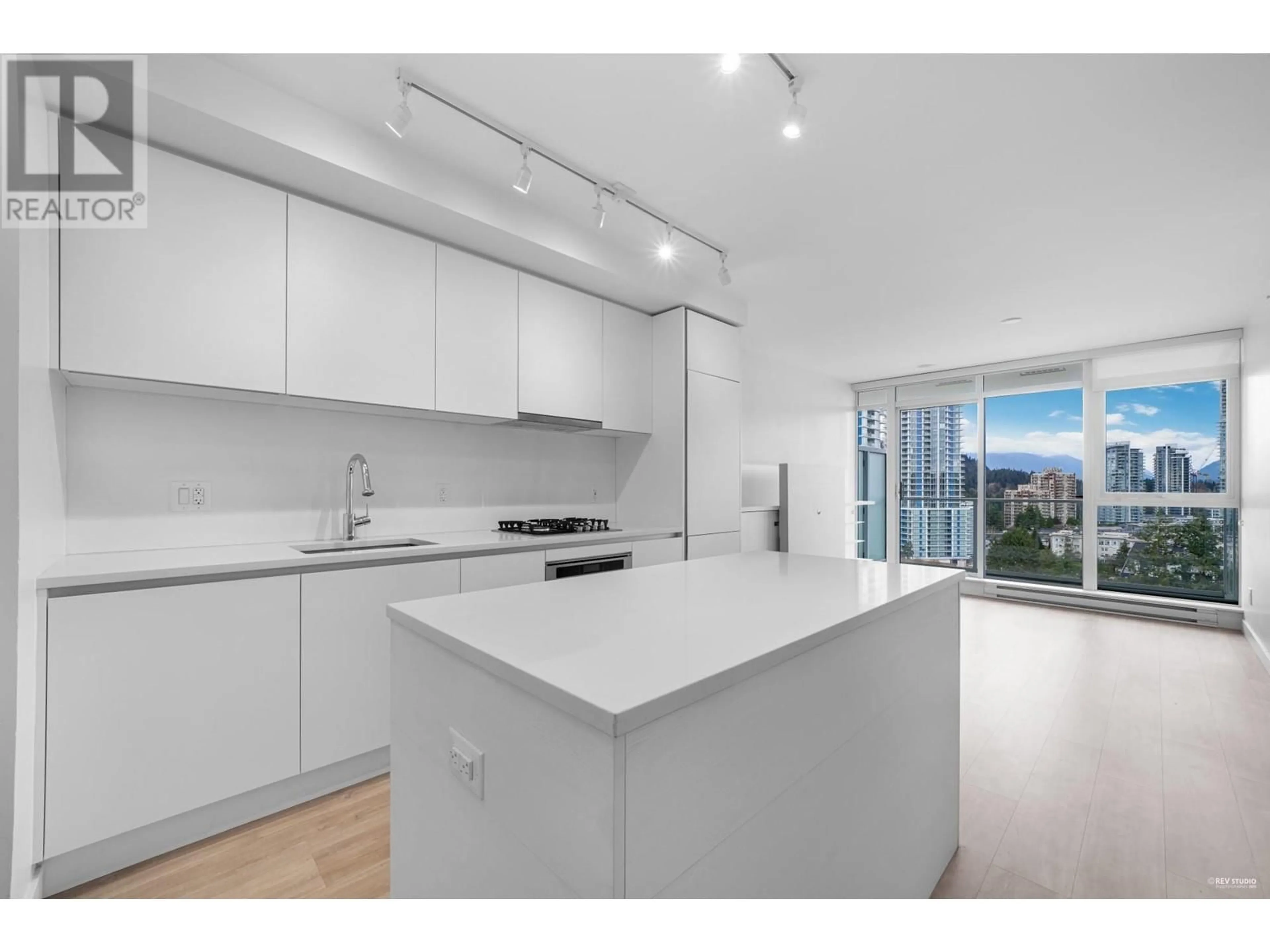 Standard kitchen, unknown for 1506 - 525 FOSTER AVENUE, Coquitlam British Columbia V3J0H6