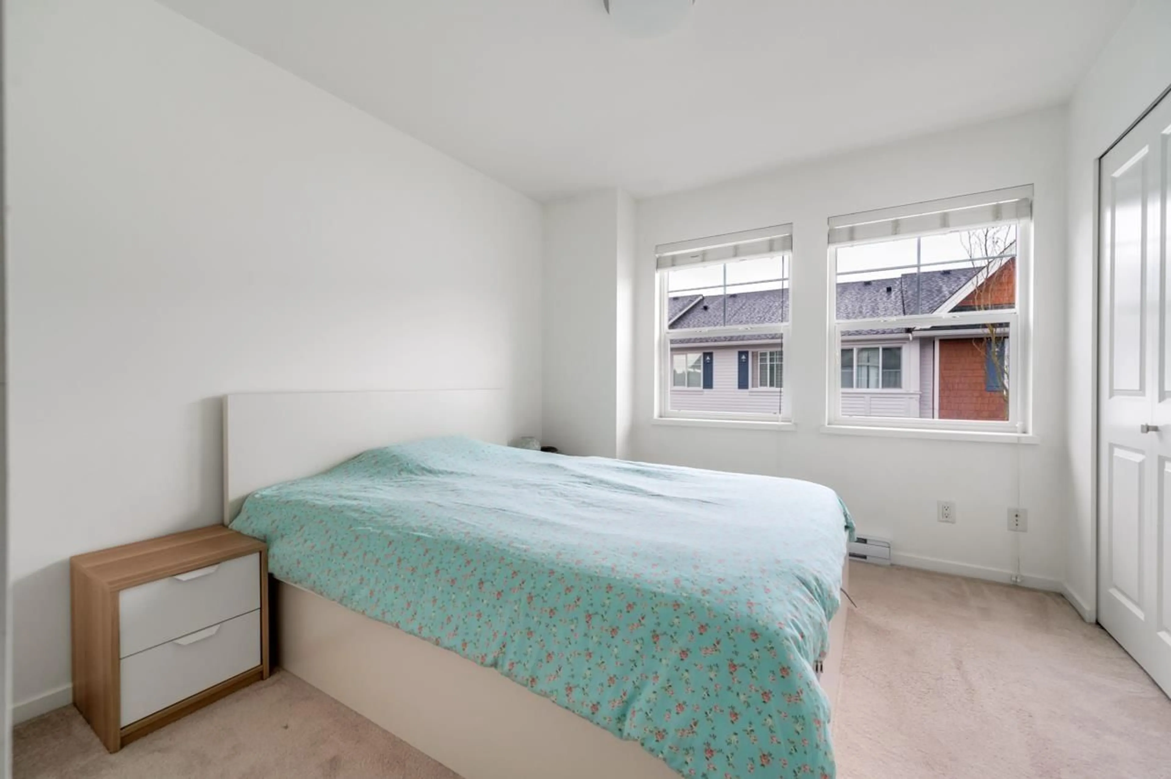 Bedroom with bed, unknown for 11 - 14905 60, Surrey British Columbia V3S1R8