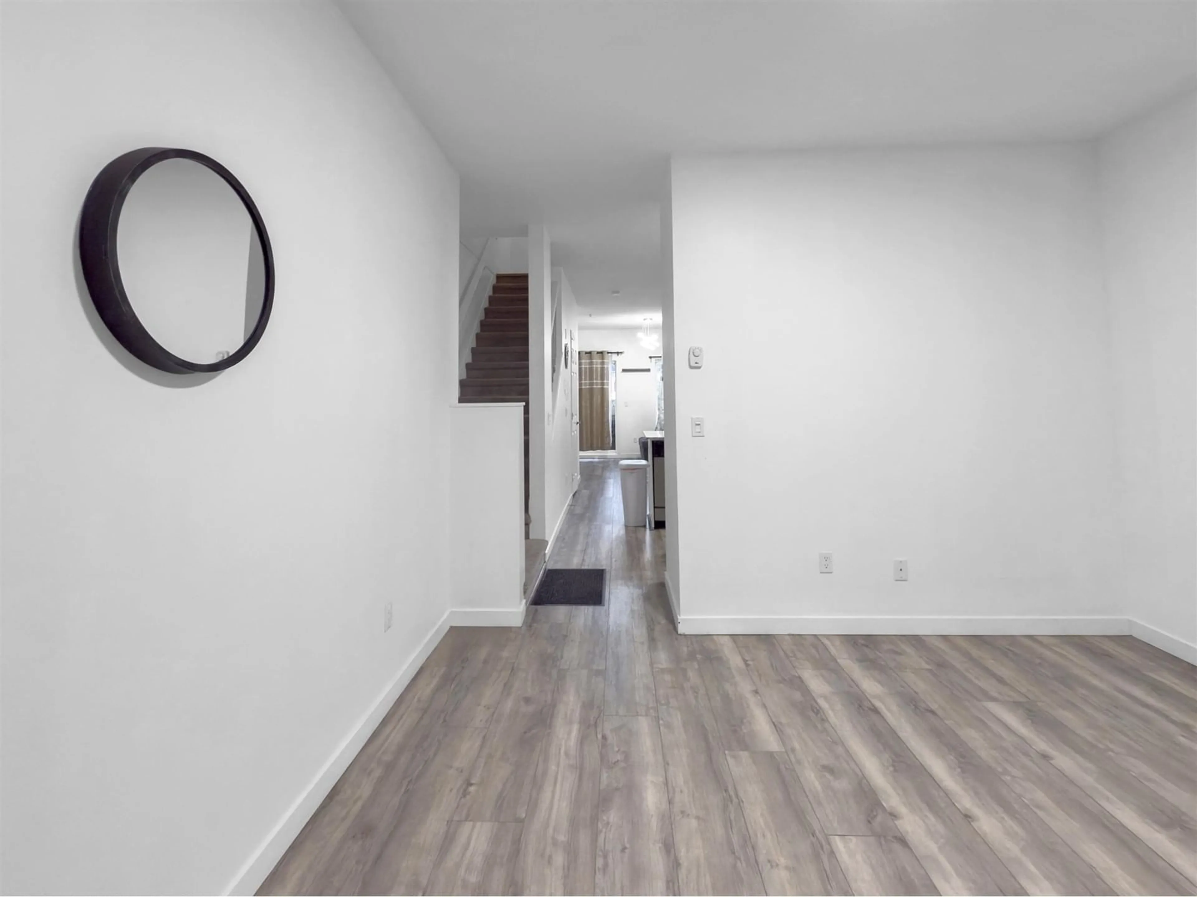 Indoor entryway for 210 - 13958 108, Surrey British Columbia V3T0B4