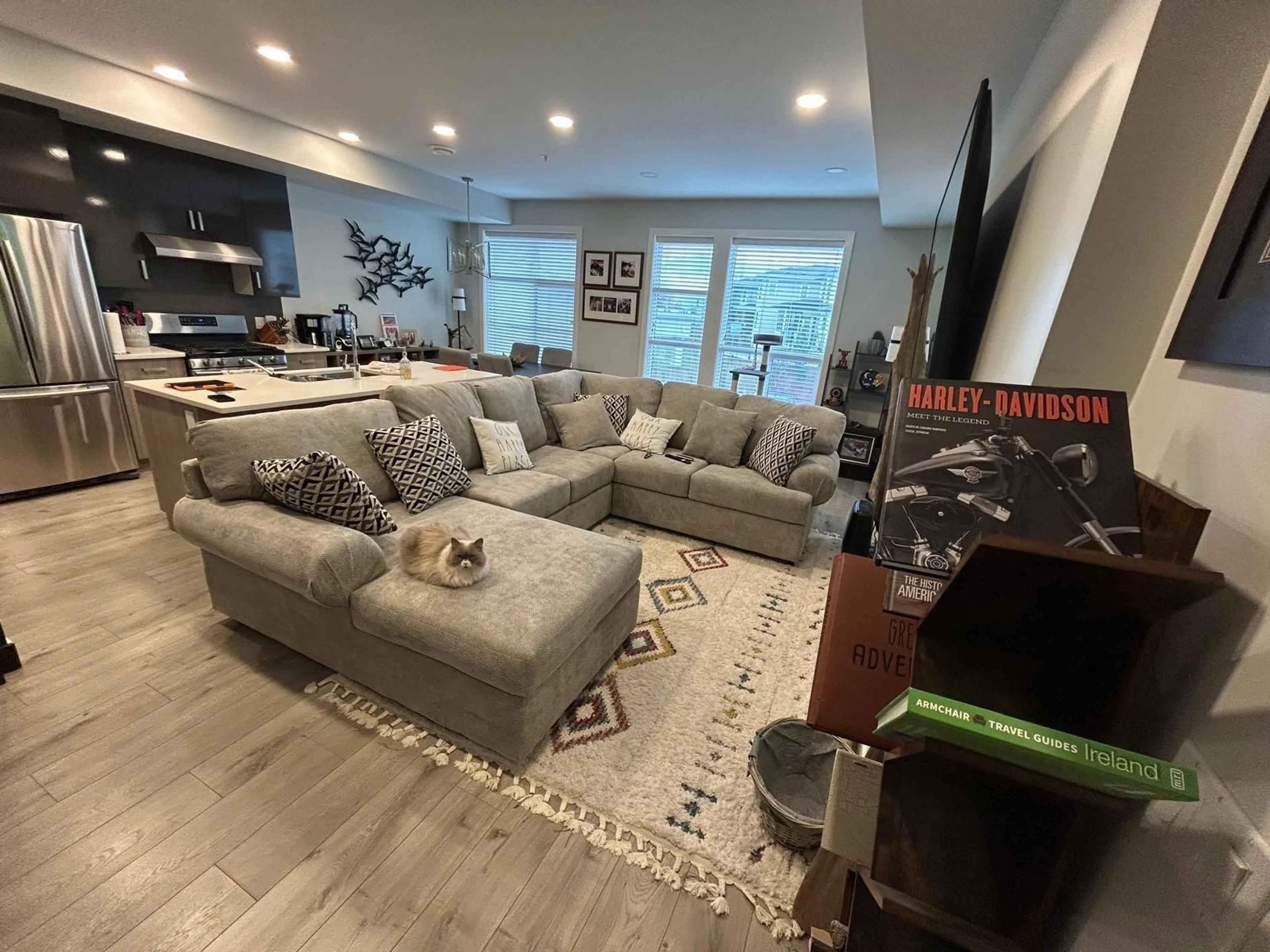 Living room with furniture, unknown for 26 - 8466 MIDTOWN WAY, Chilliwack British Columbia V2P2N1