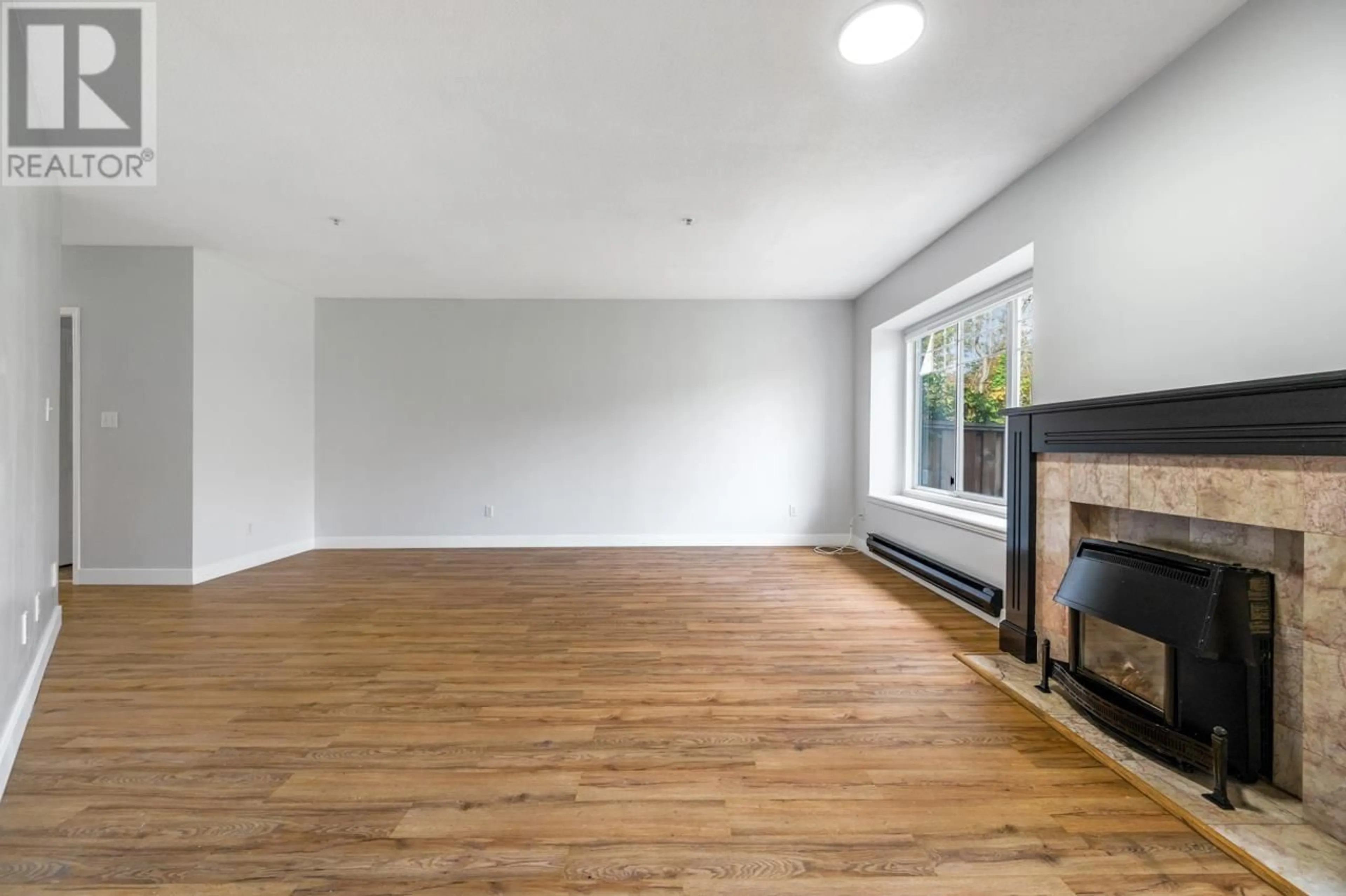 A pic of a room for 40 6511 CHAMBORD PLACE, Vancouver British Columbia V5S4P2