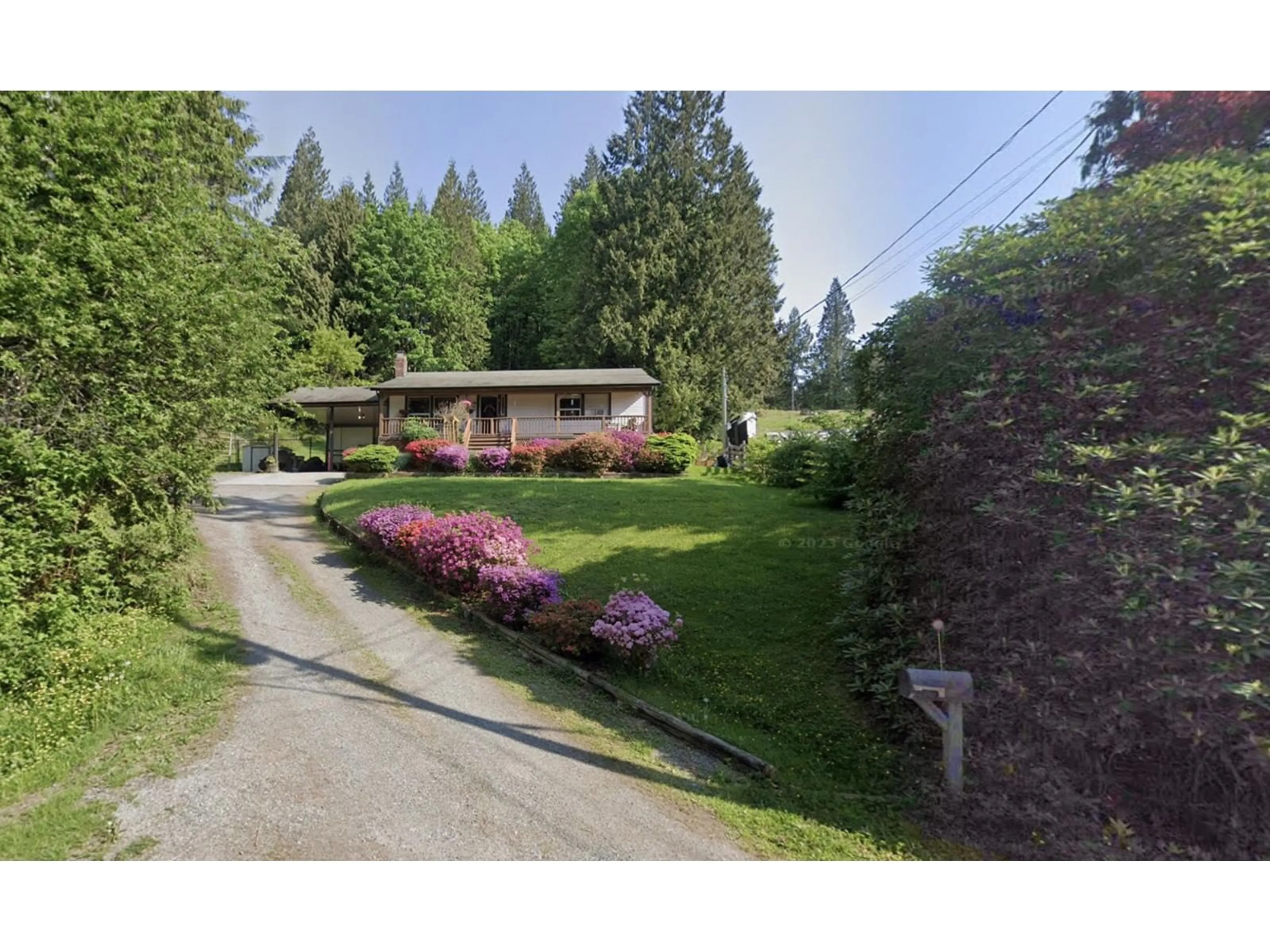 A pic from outside/outdoor area/front of a property/back of a property/a pic from drone, unknown for 31747 VIEWCREST, Mission British Columbia V4S1E7