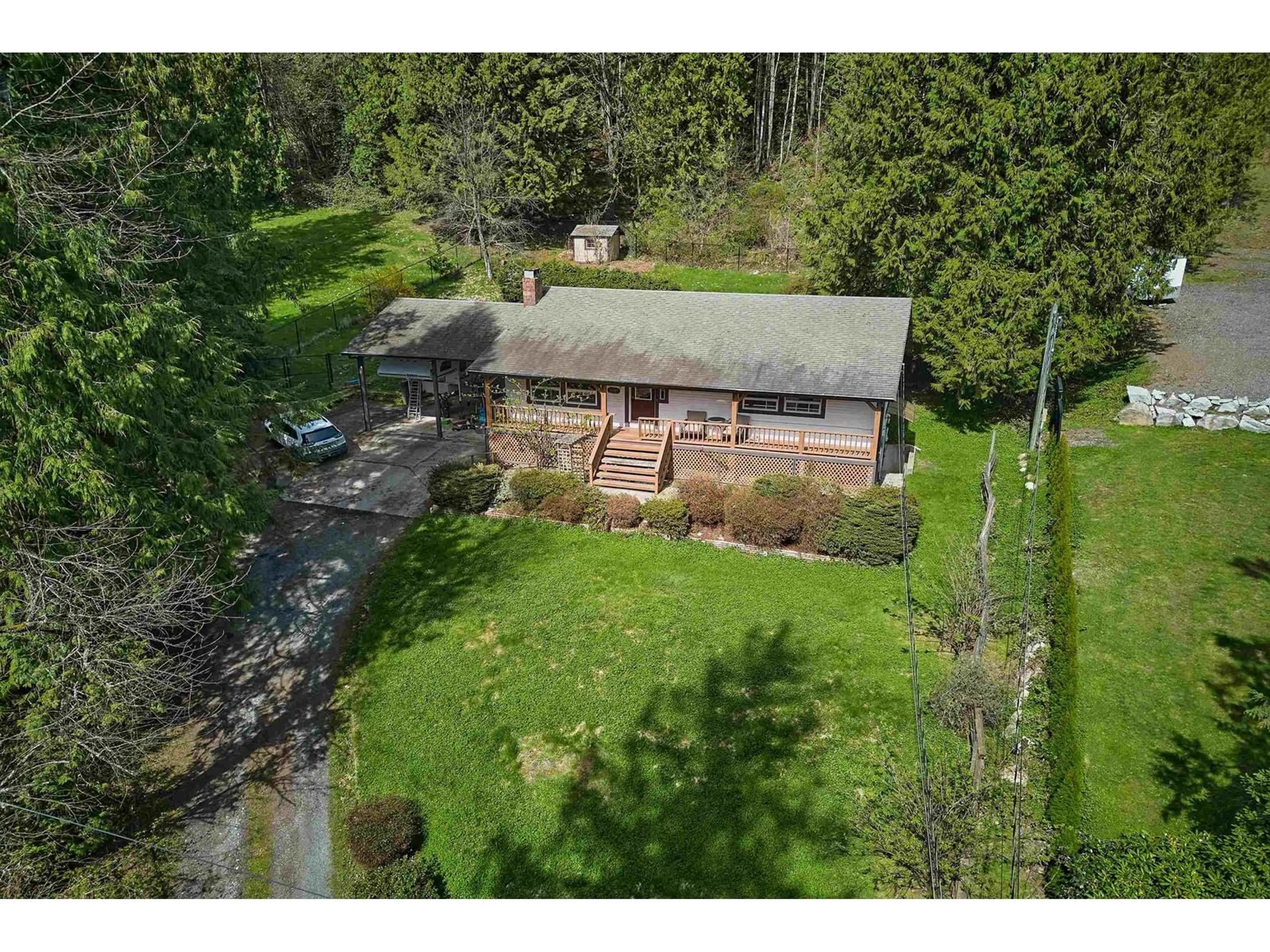 A pic from outside/outdoor area/front of a property/back of a property/a pic from drone, building for 31747 VIEWCREST, Mission British Columbia V4S1E7