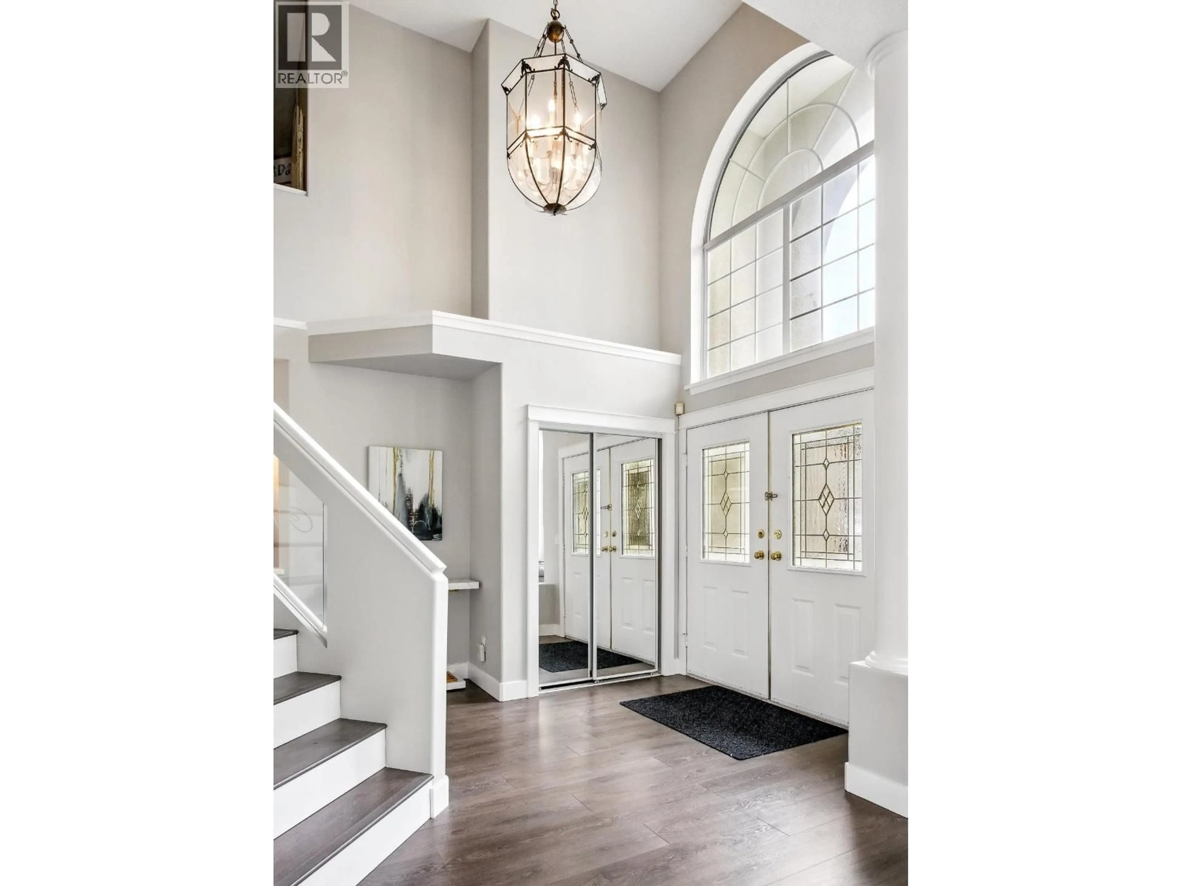 Indoor entryway for 3090 TANAGER COURT, Coquitlam British Columbia V3E3C5