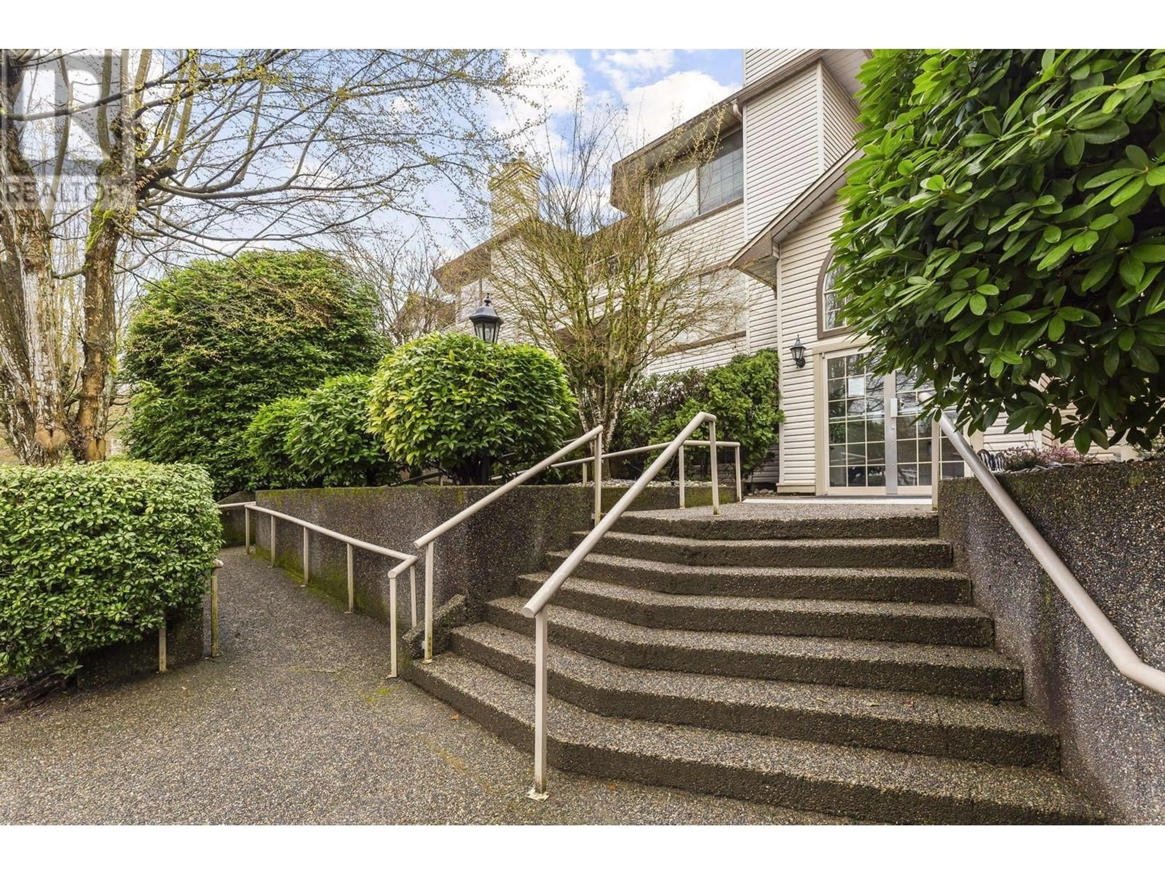 Unknown for 106 - 1955 SUFFOLK AVENUE, Port Coquitlam British Columbia V3B1H3