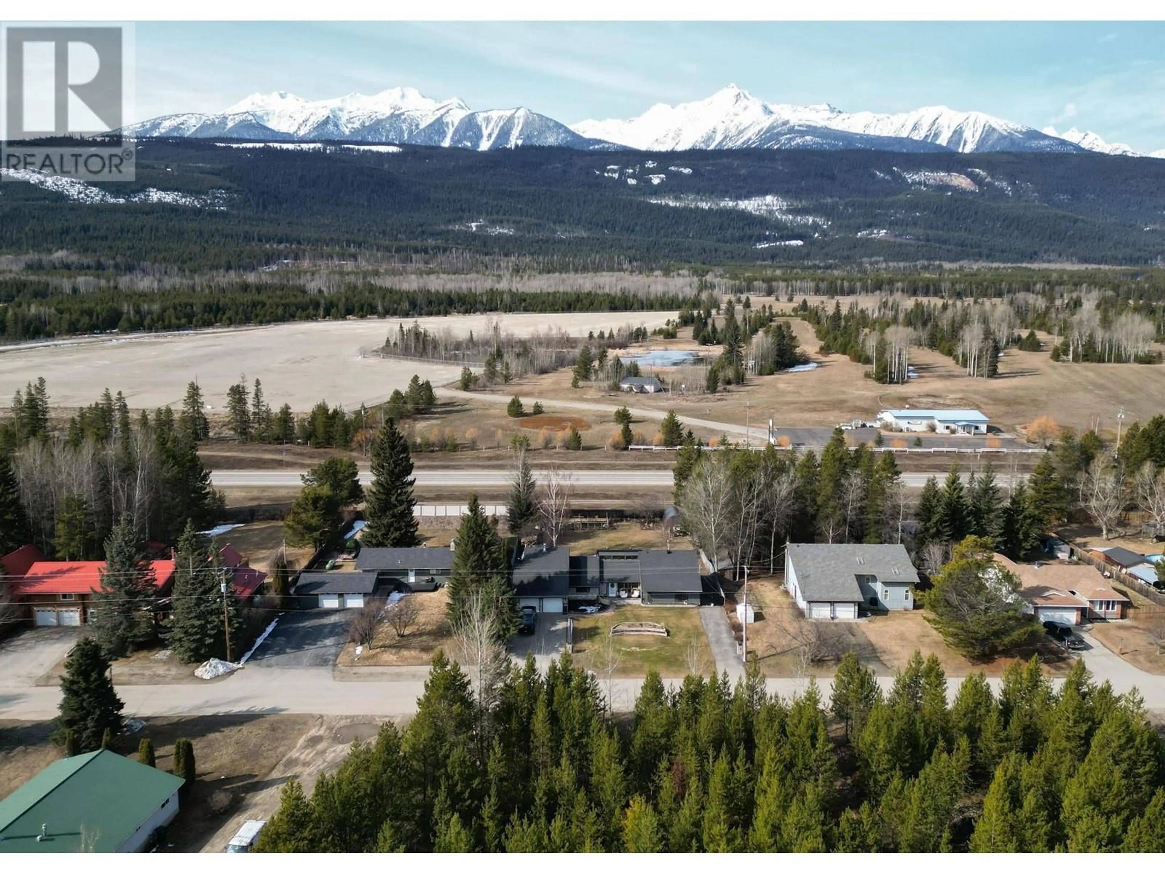 A pic from outside/outdoor area/front of a property/back of a property/a pic from drone, mountain view for 1930 CRANBERRY PLACE, Valemount British Columbia V0E2Z0