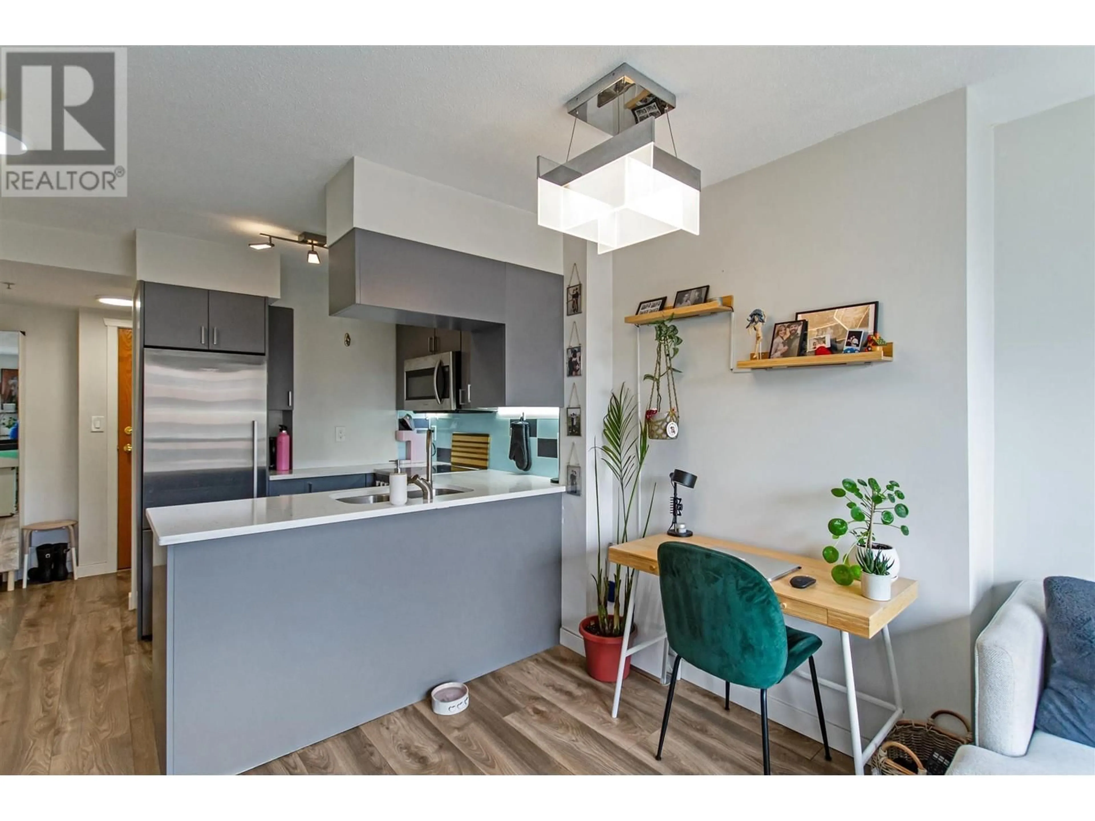 Open concept kitchen, wood/laminate floor for 1809 - 1189 HOWE STREET, Vancouver British Columbia V6Z2X4