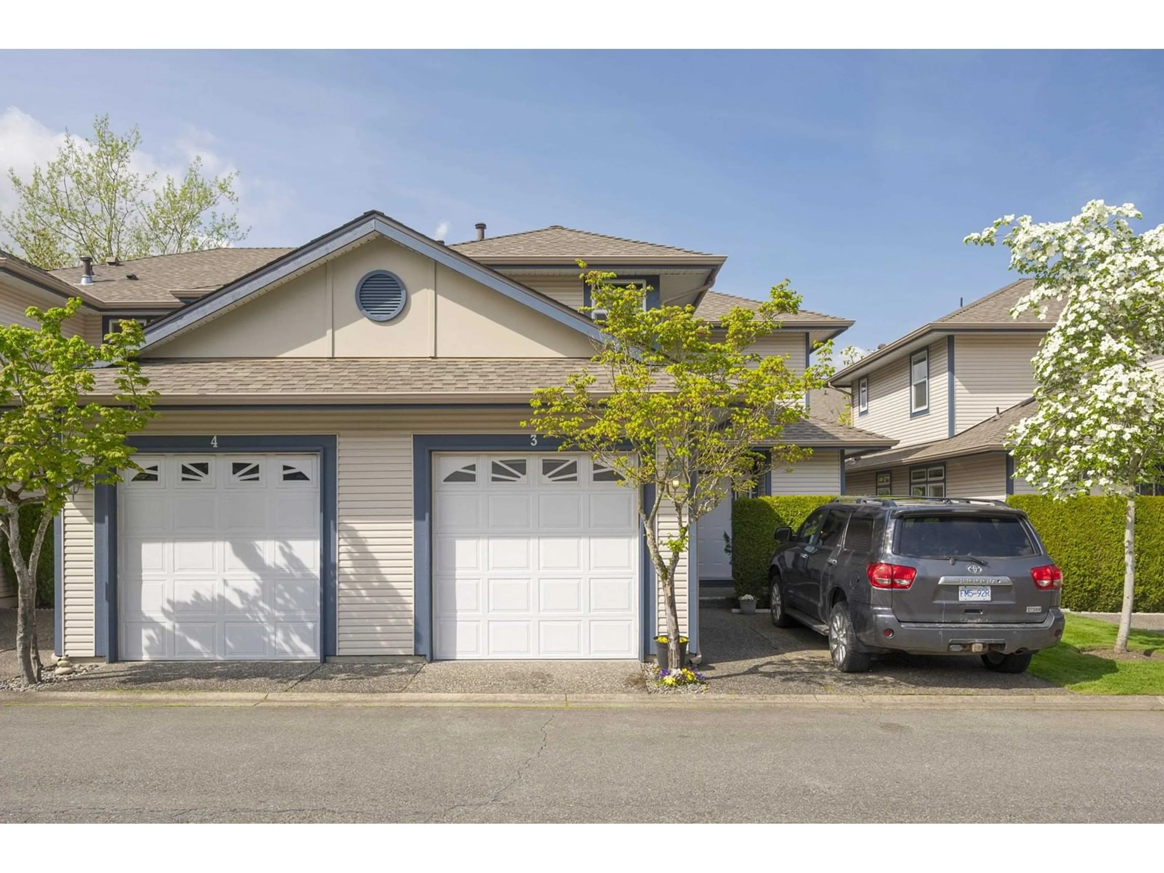 Unknown for 3 - 4725 221, Langley British Columbia V2Z1B4