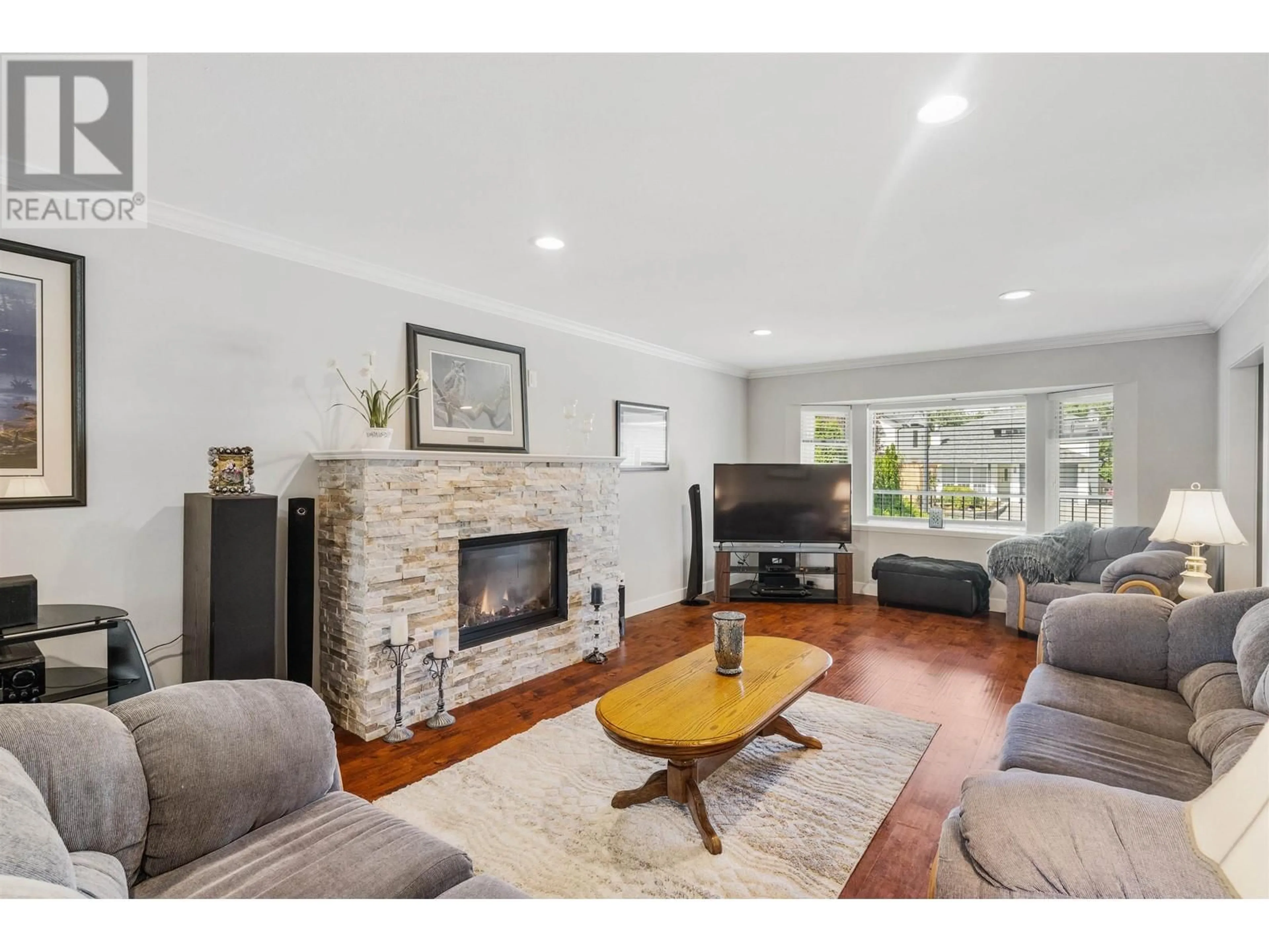 Living room with furniture, unknown for 12192 234 STREET, Maple Ridge British Columbia V2X9K9