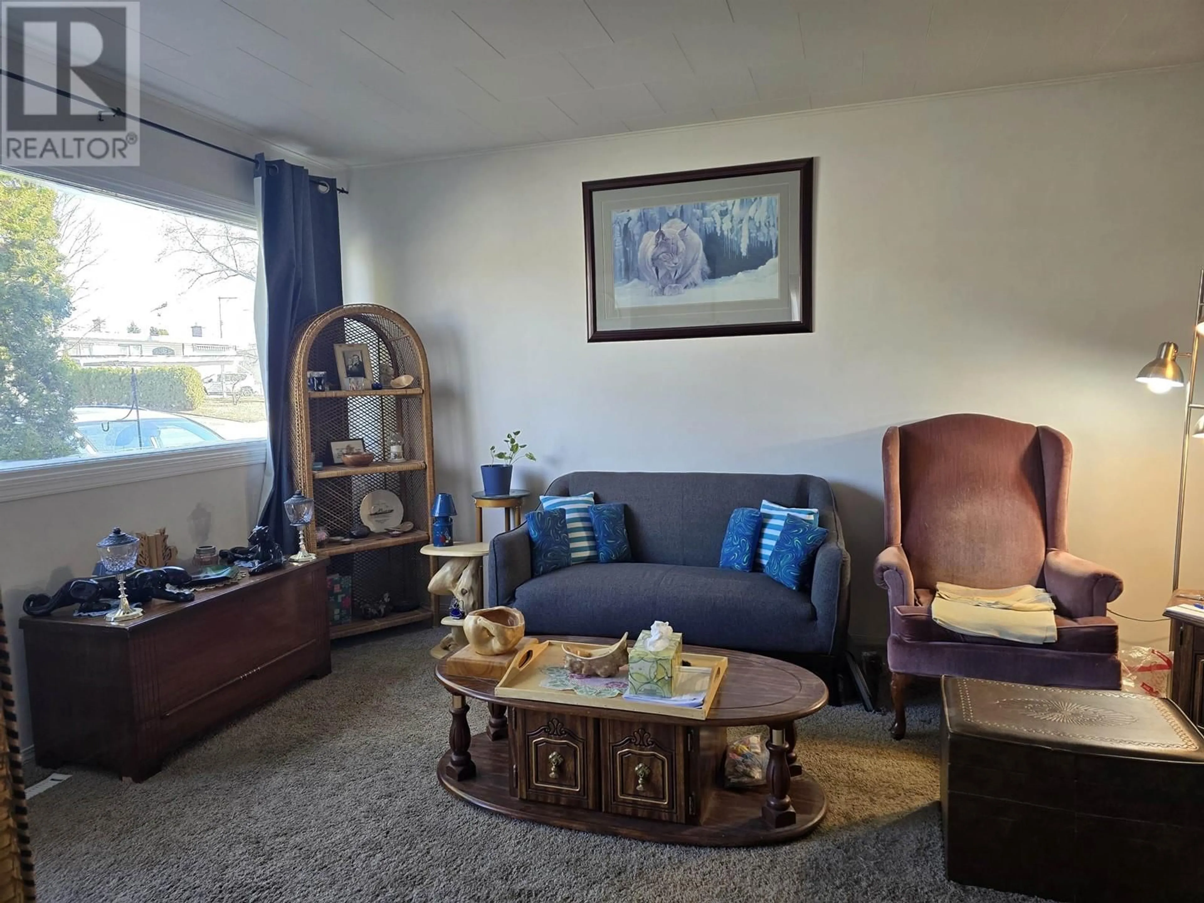 Living room with furniture, unknown for 847 CARNEY STREET, Prince George British Columbia V2M2K8