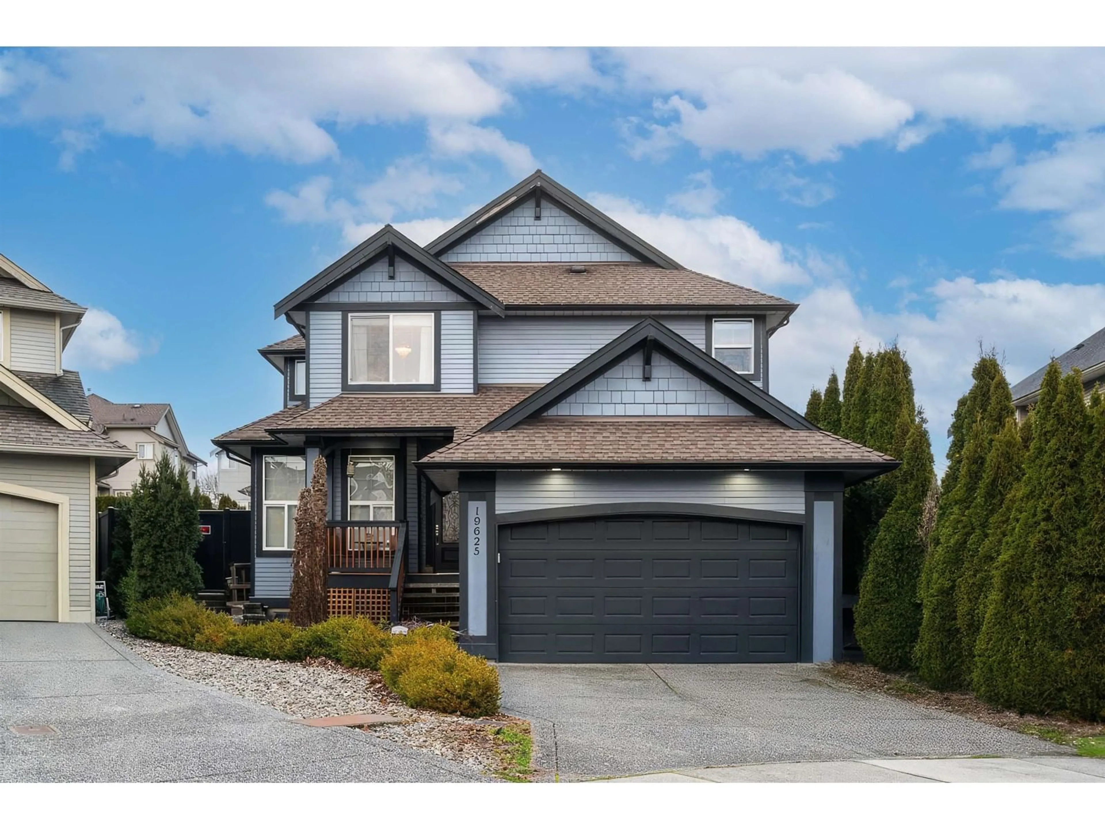Home with vinyl exterior material, street for 19625 68A, Langley British Columbia V2Y3H2