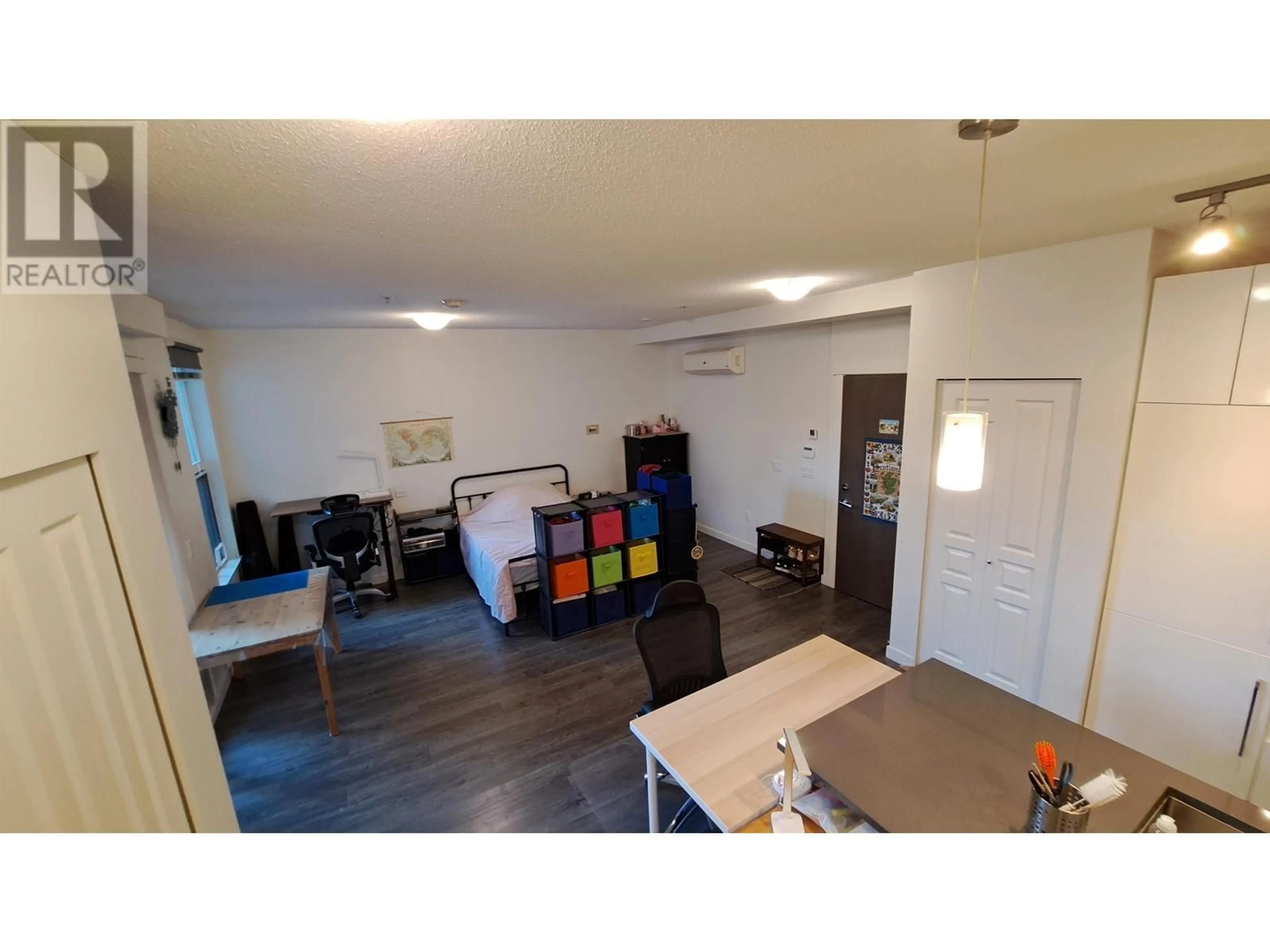 A pic of a room for 117 - 9399 ALEXANDRA ROAD, Richmond British Columbia V6X0L7