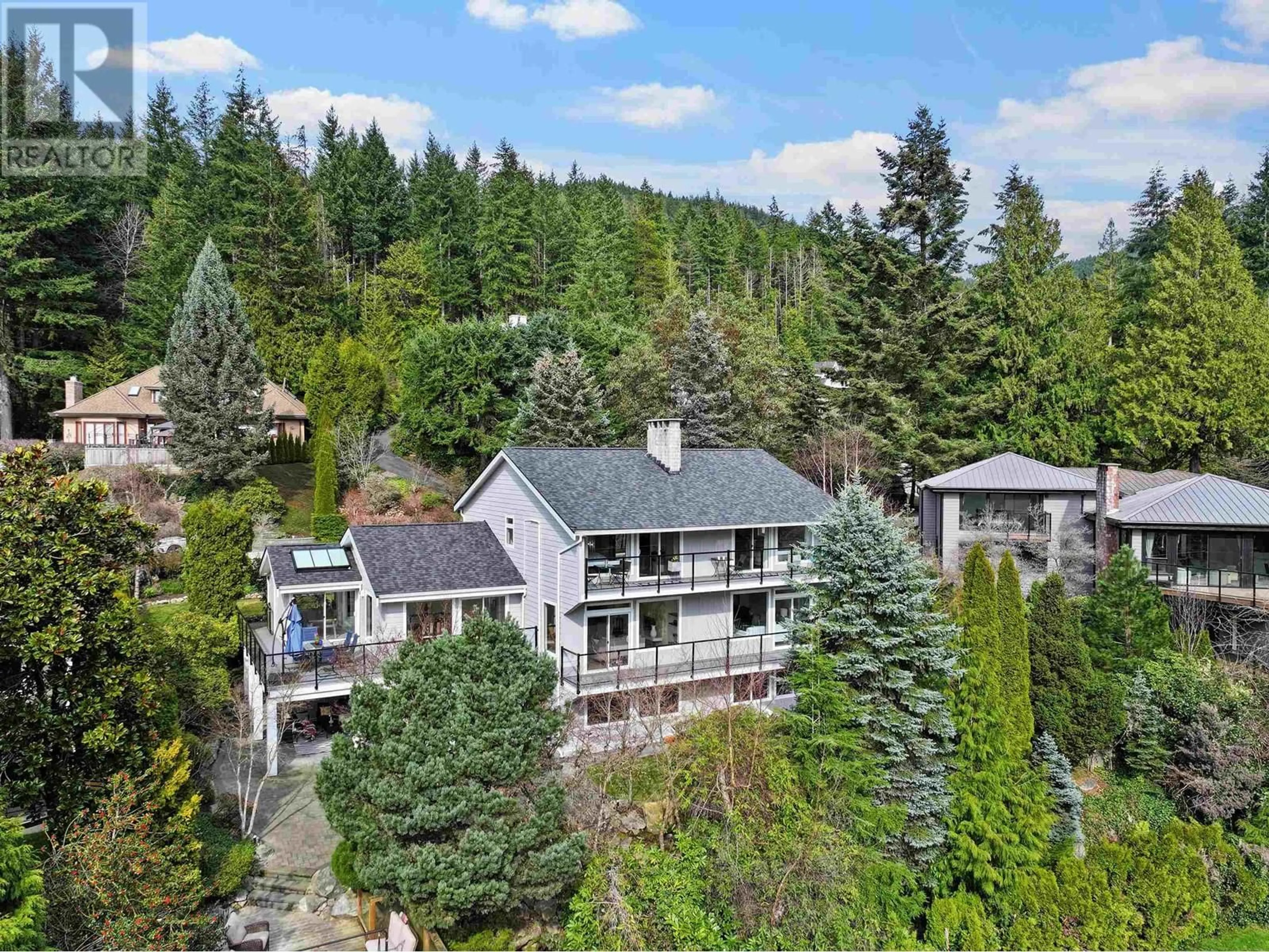 A pic from outside/outdoor area/front of a property/back of a property/a pic from drone, forest/trees view for 4757 WOODGREEN DRIVE, West Vancouver British Columbia V7S2Z9