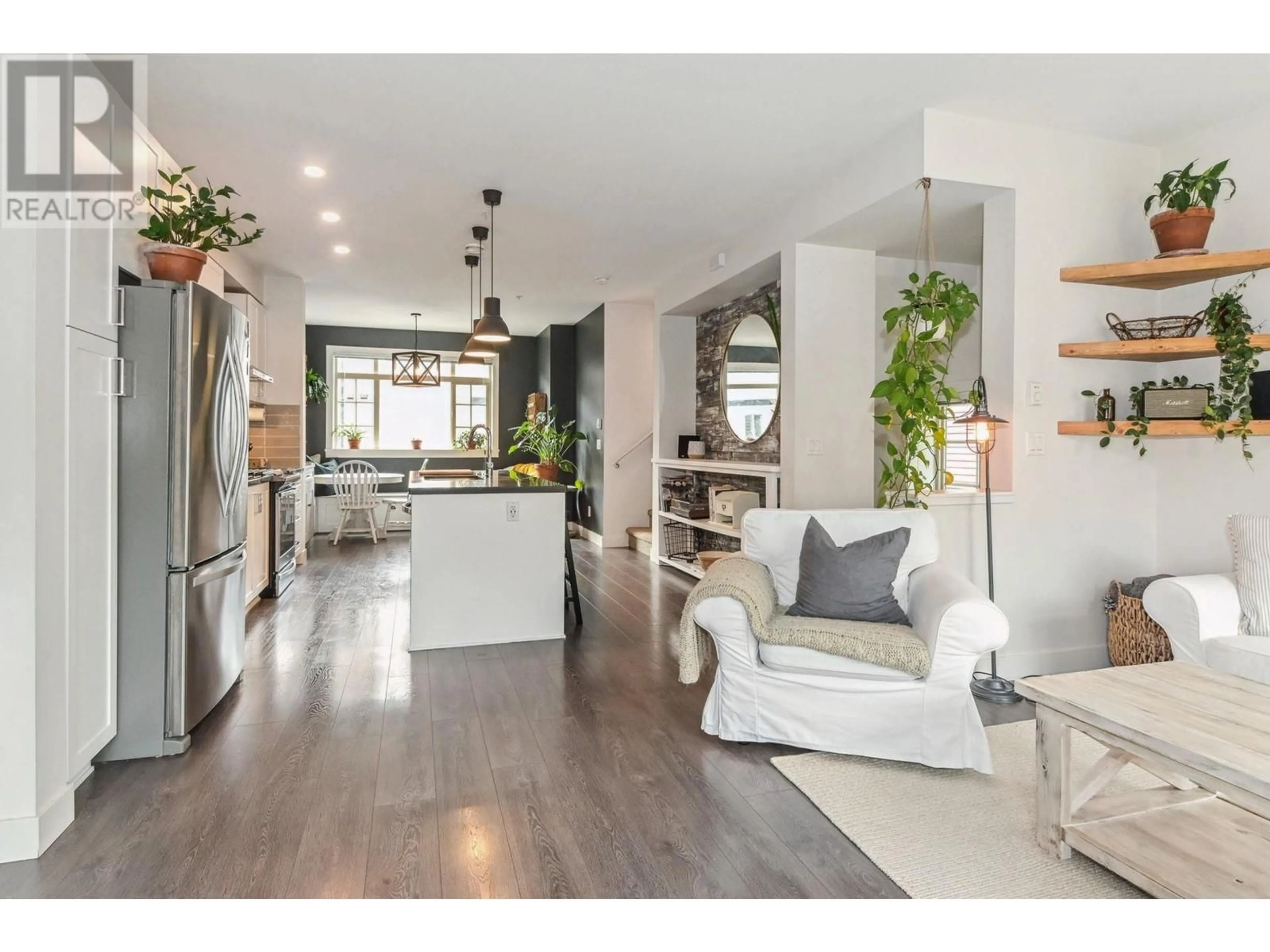 Open concept kitchen, wood/laminate floor for 63 - 11305 240 STREET, Maple Ridge British Columbia V2W0J1