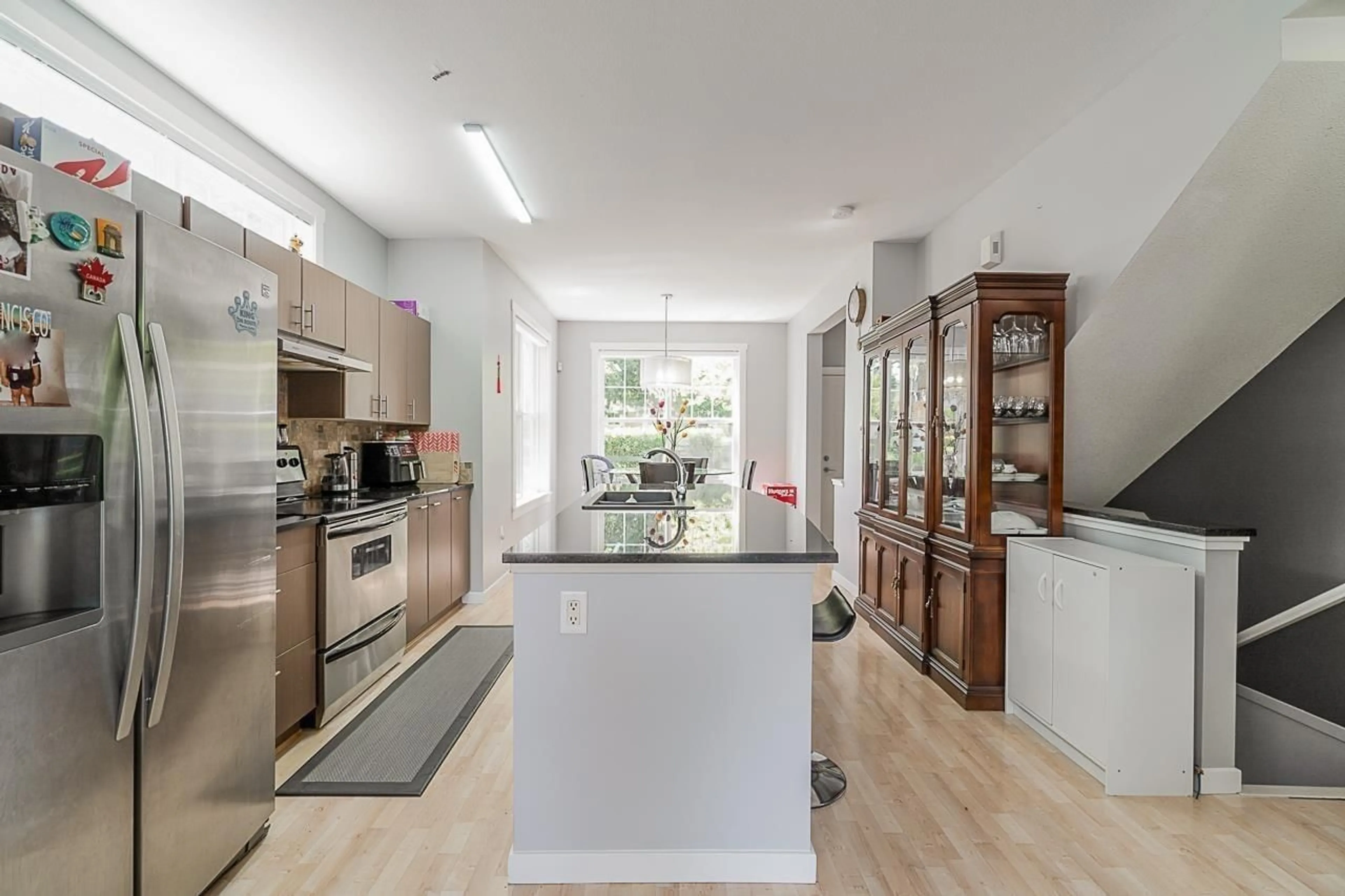 Open concept kitchen, unknown for 88 - 15075 60, Surrey British Columbia V3S1S1