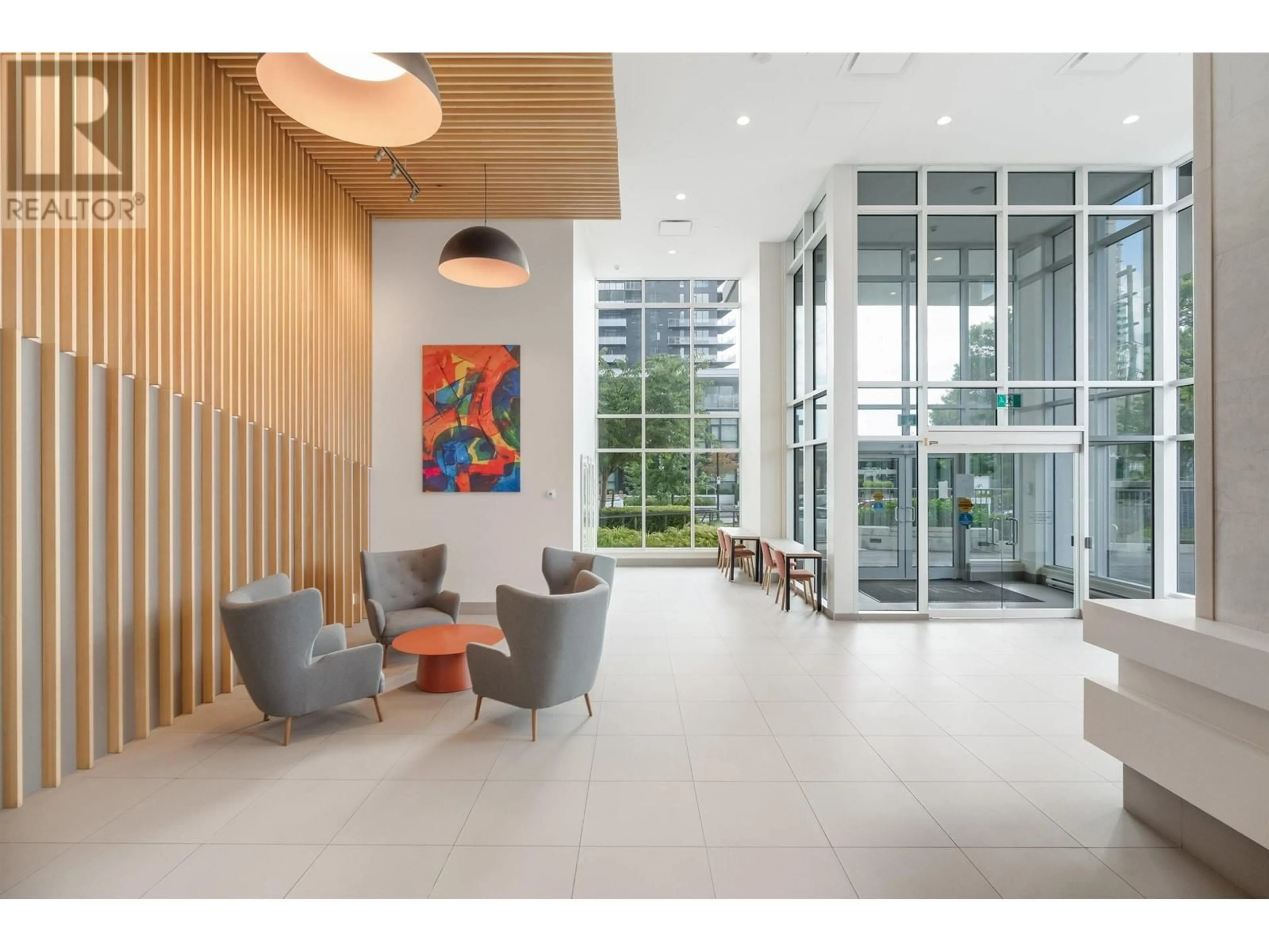 Indoor foyer for 702 - 4465 JUNEAU STREET, Burnaby British Columbia V5C0L8