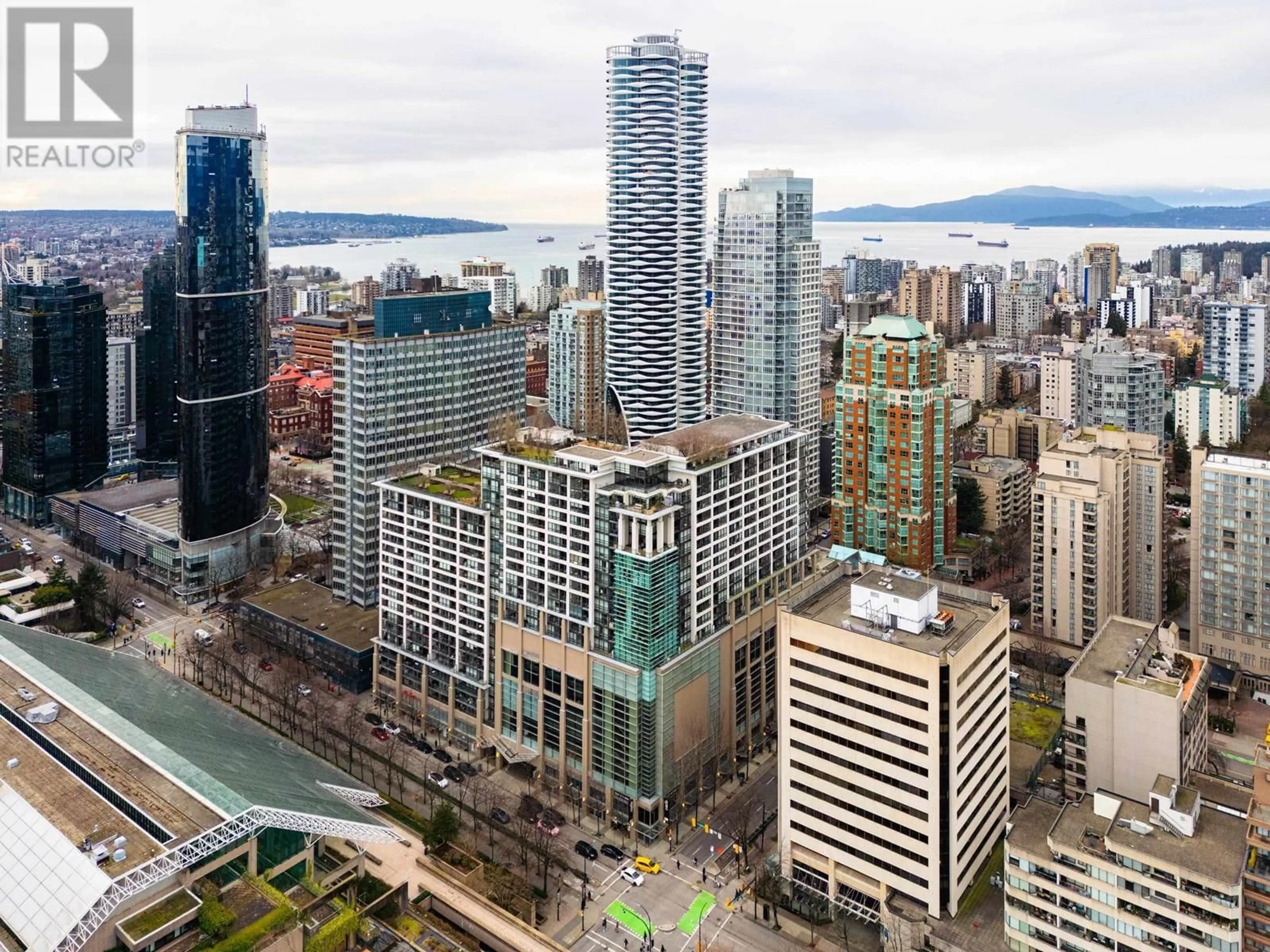 A pic from outside/outdoor area/front of a property/back of a property/a pic from drone, city buildings view from balcony for 1907 - 938 SMITHE STREET, Vancouver British Columbia V6Z3H8