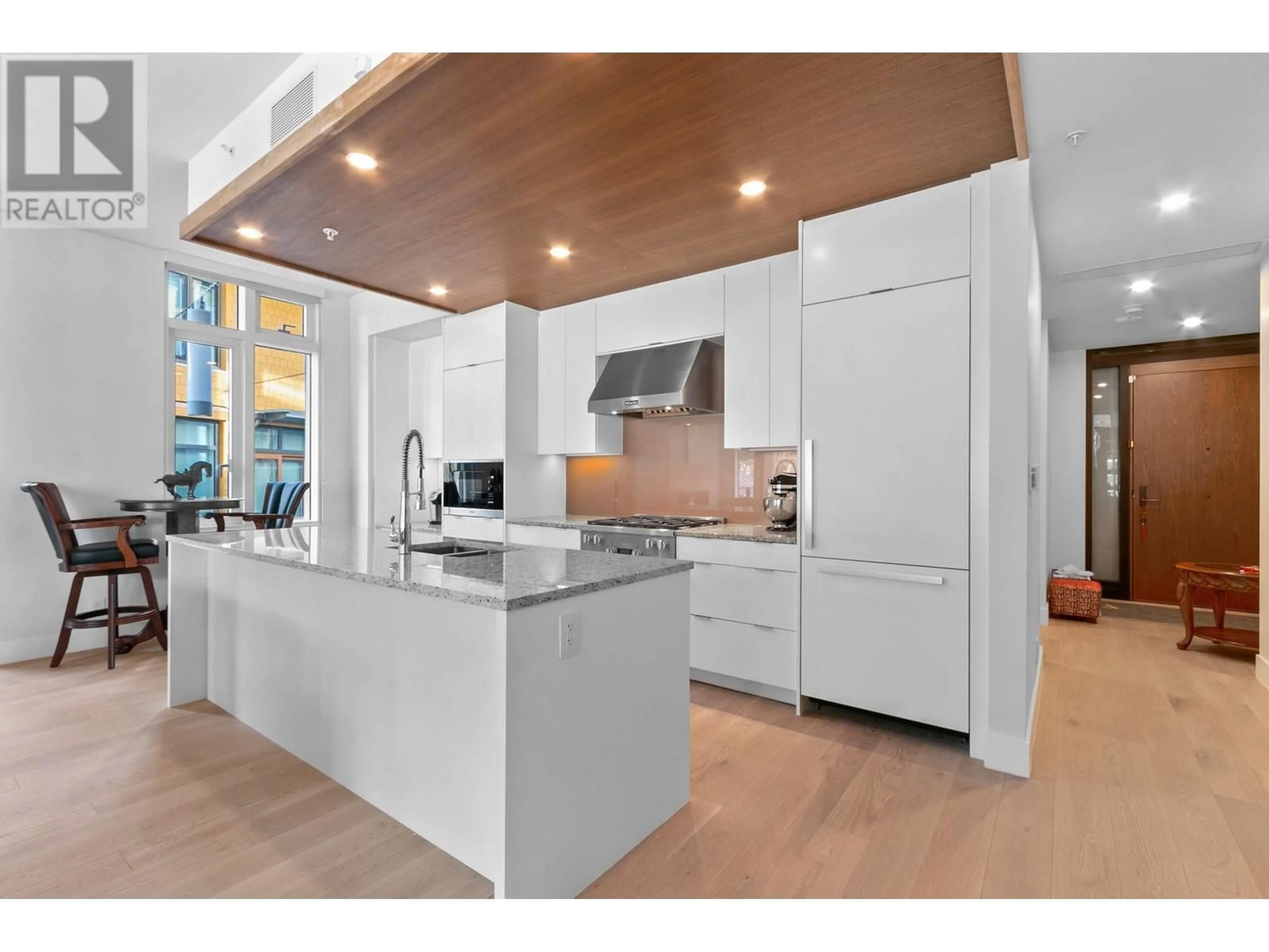 Open concept kitchen, unknown for 303 - 6697 NELSON AVENUE, West Vancouver British Columbia V7W2B2