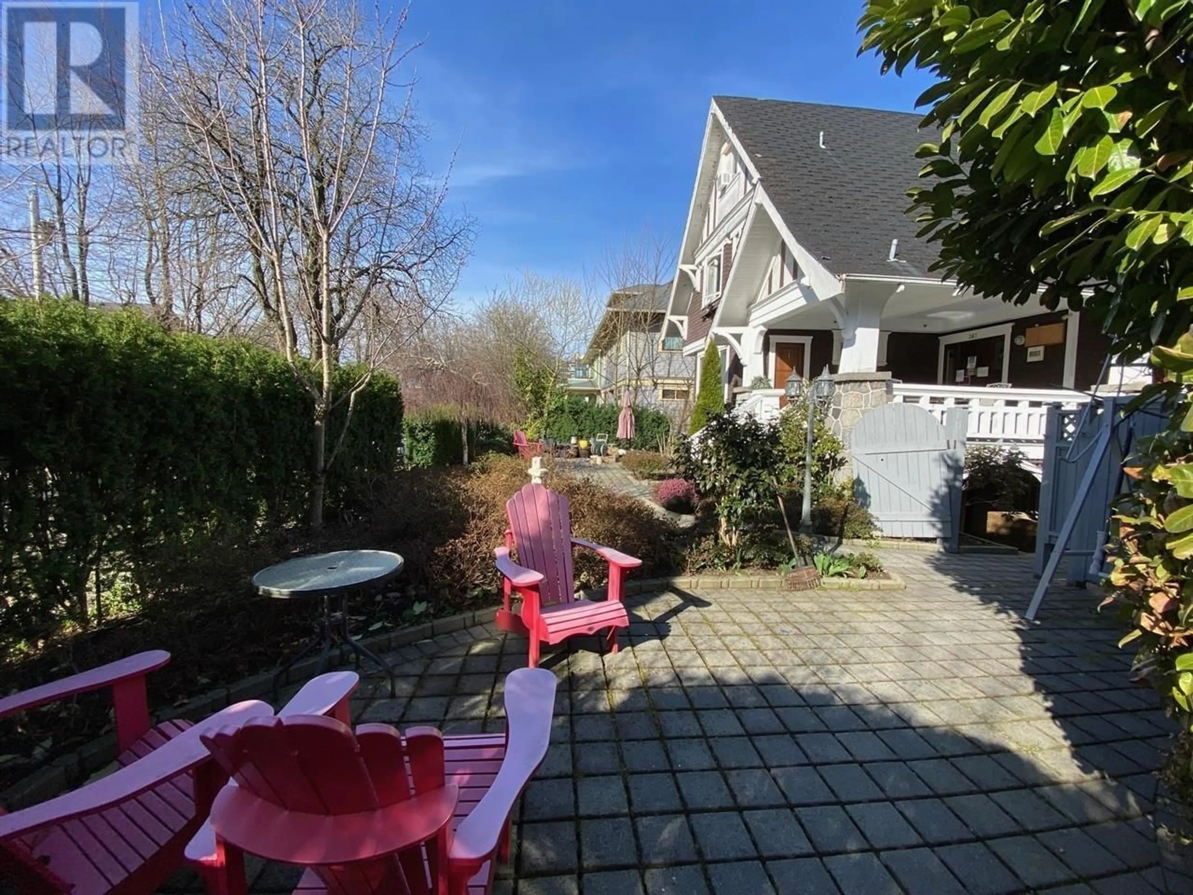 Patio, street for 387 W 13TH AVENUE, Vancouver British Columbia V5Y1W2