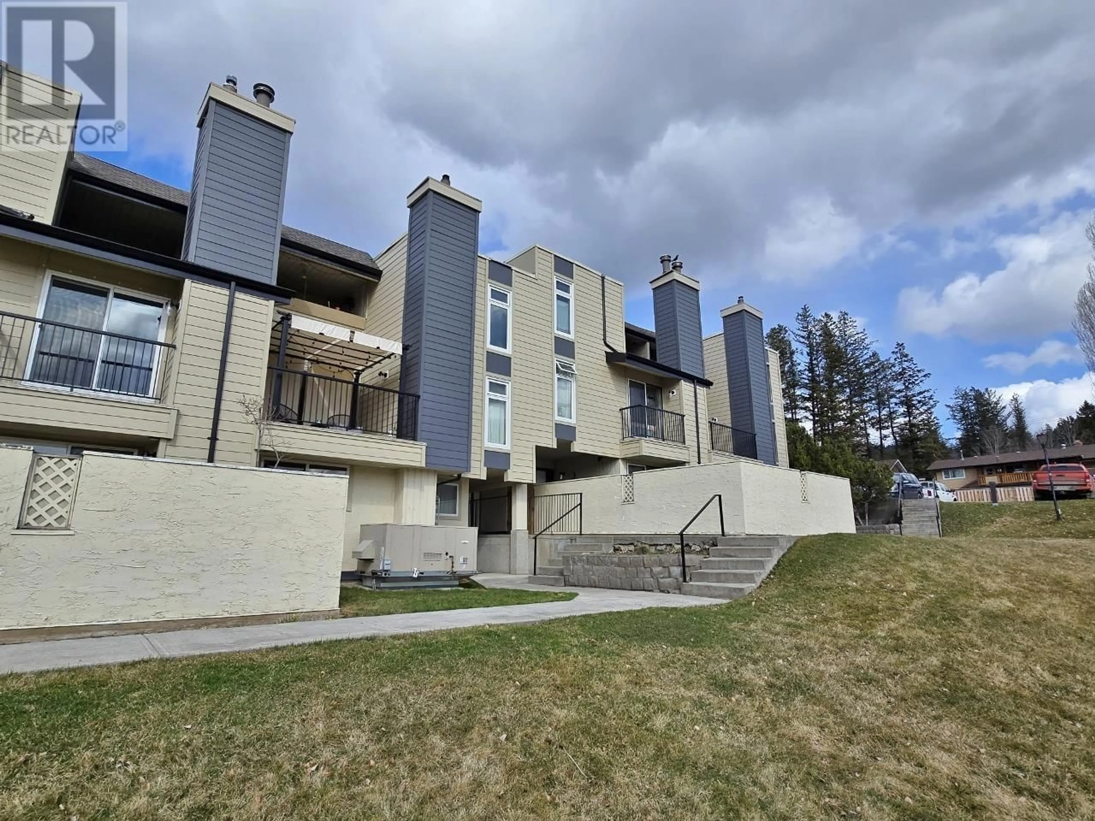 A pic from outside/outdoor area/front of a property/back of a property/a pic from drone, building for 29 - 800 SECOND AVENUE, Williams Lake British Columbia V2G4C4
