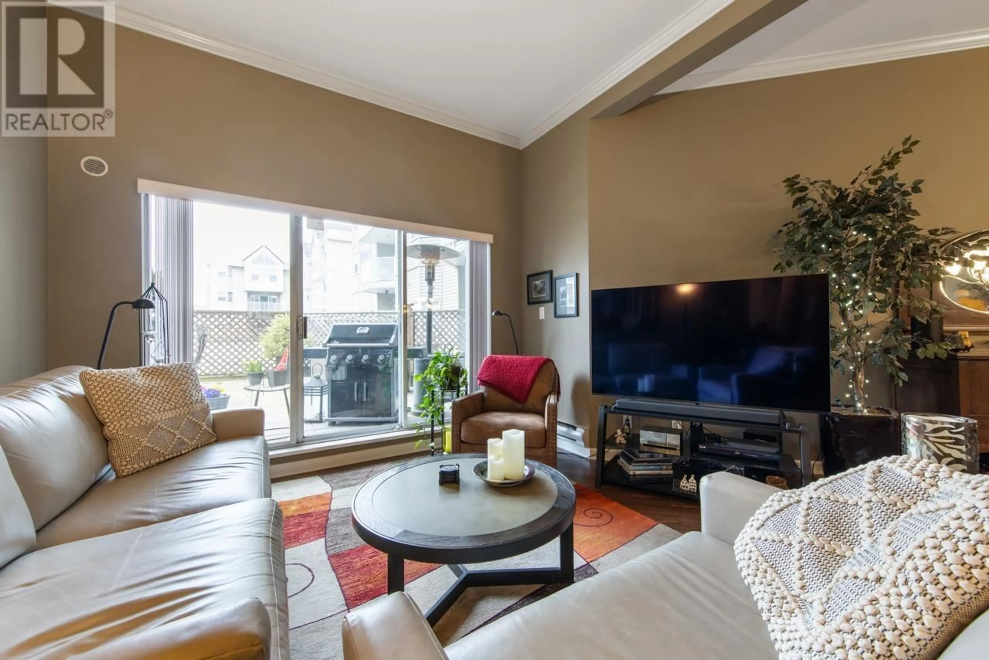 Living room with furniture, unknown for 206 - 7051 BLUNDELL ROAD, Richmond British Columbia V6Y1J5