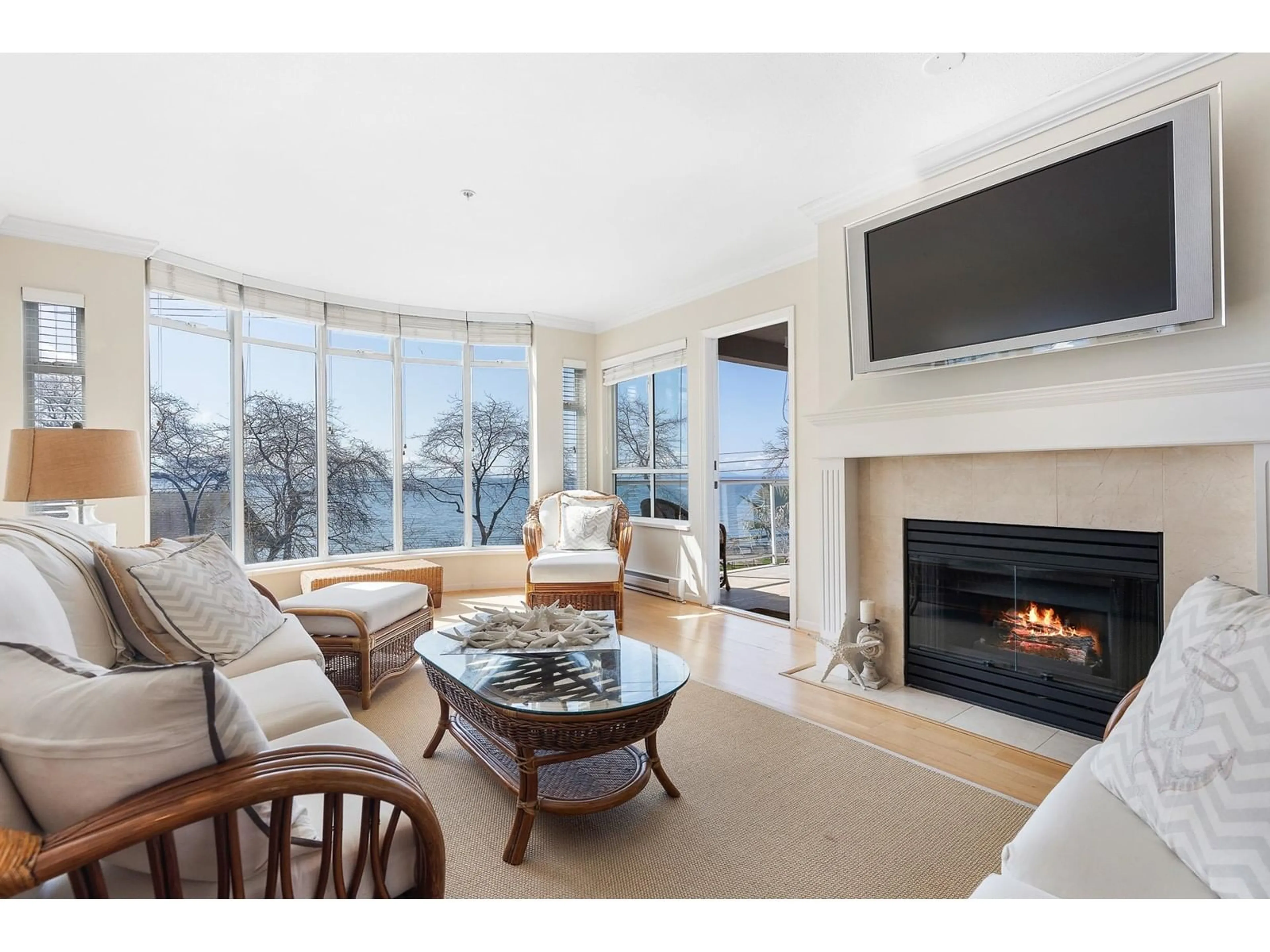 Living room with furniture, unknown for 301 - 14965 MARINE, White Rock British Columbia V4B1C3