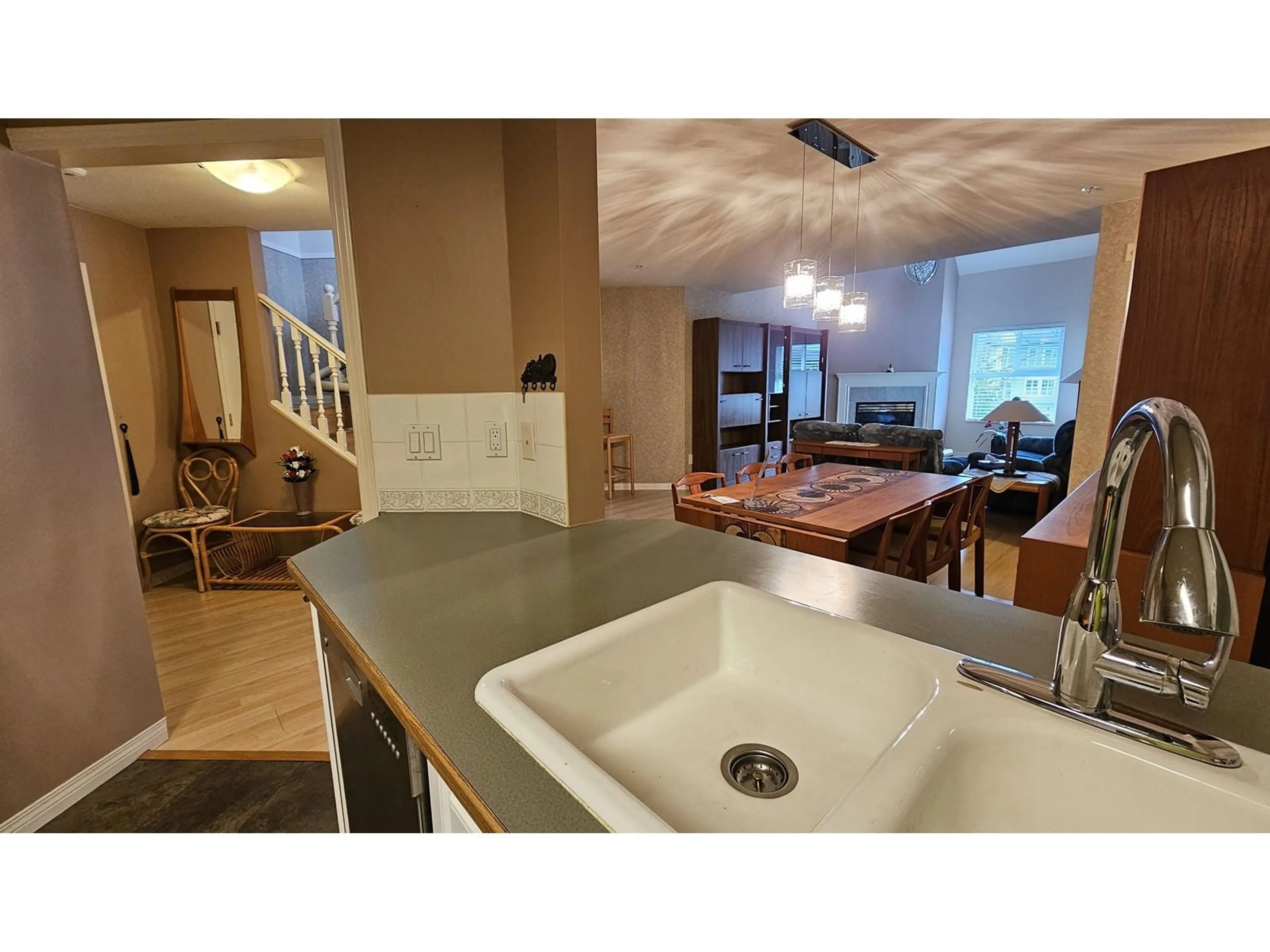 Open concept kitchen, unknown for 308 - 6557 121, Surrey British Columbia V3W1E7