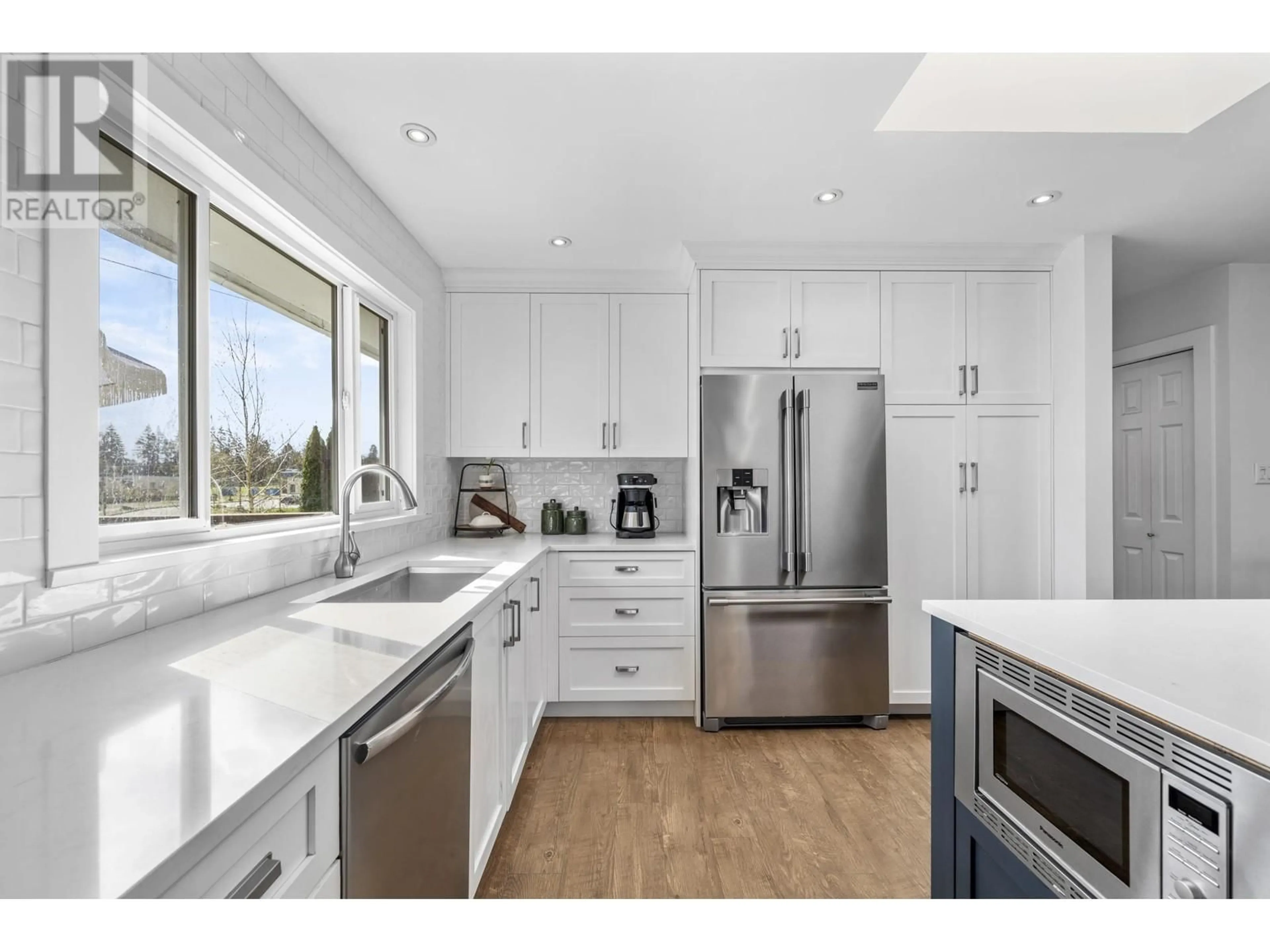 Unknown for 856 53A STREET, Delta British Columbia V4M3C9