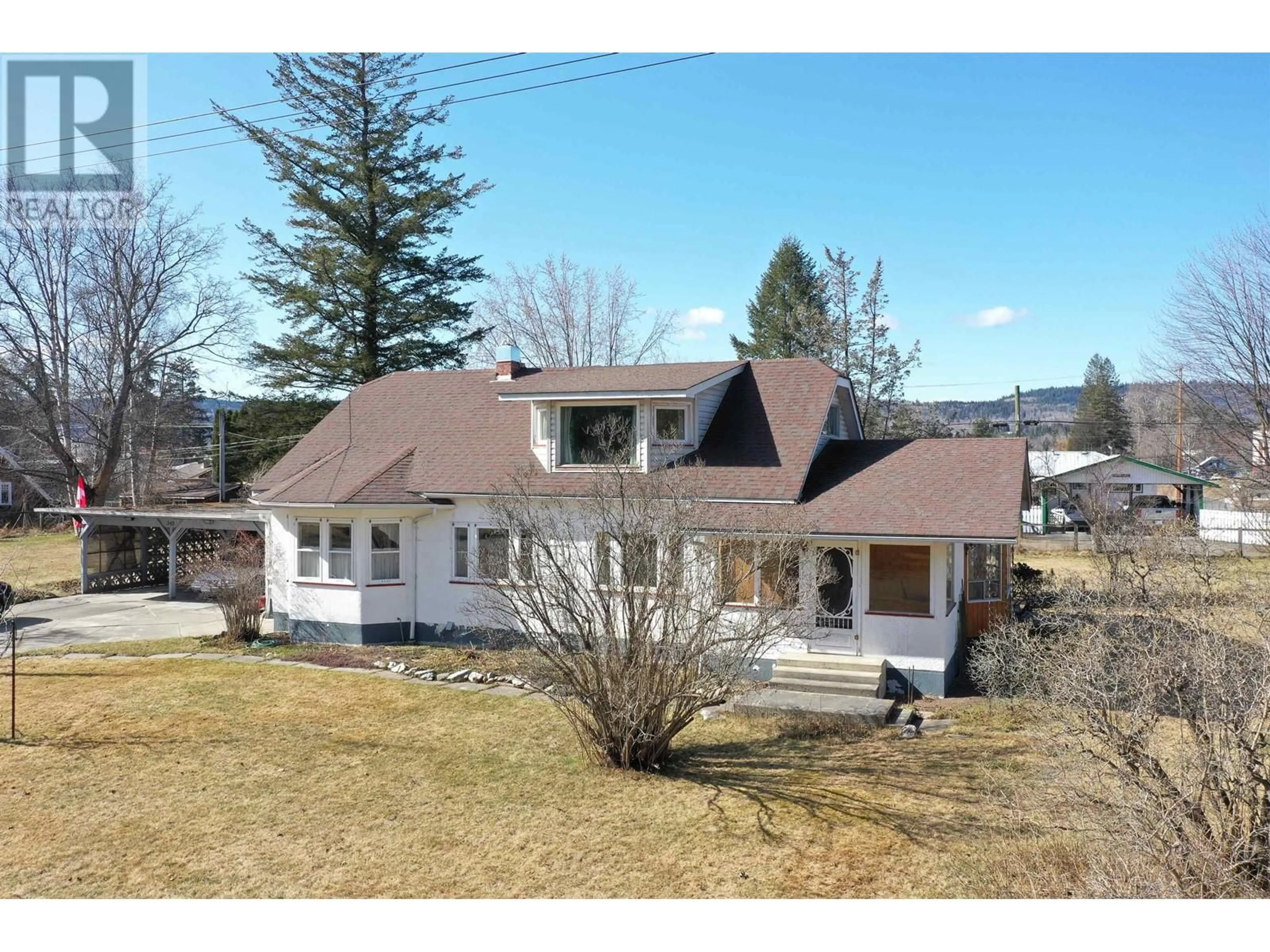 A pic from outside/outdoor area/front of a property/back of a property/a pic from drone, mountain view for 545 WILSON STREET, Quesnel British Columbia V2J2W2