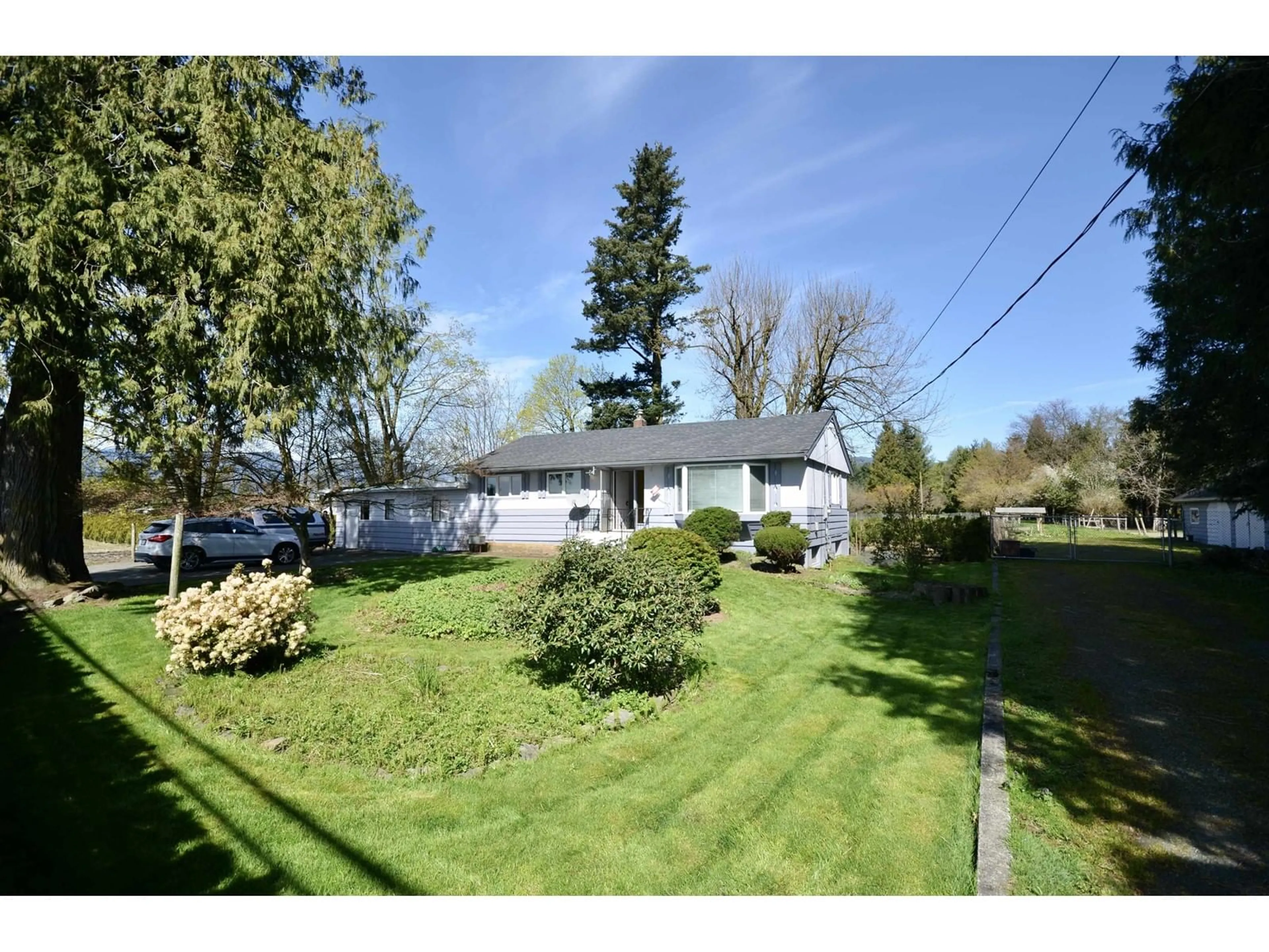 A pic from outside/outdoor area/front of a property/back of a property/a pic from drone, unknown for 48821 YALE ROAD, Chilliwack British Columbia V4Z0B1