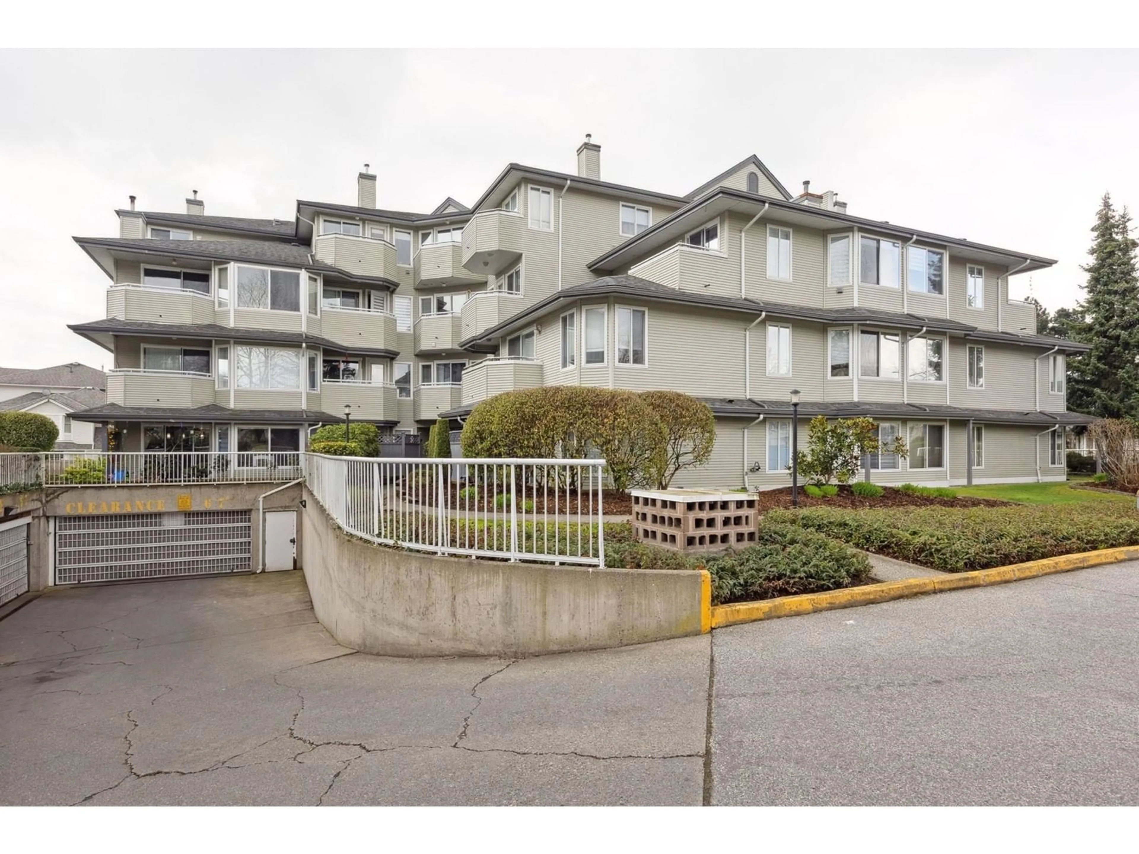 Unknown for 304 - 12130 80, Surrey British Columbia V3W0V2