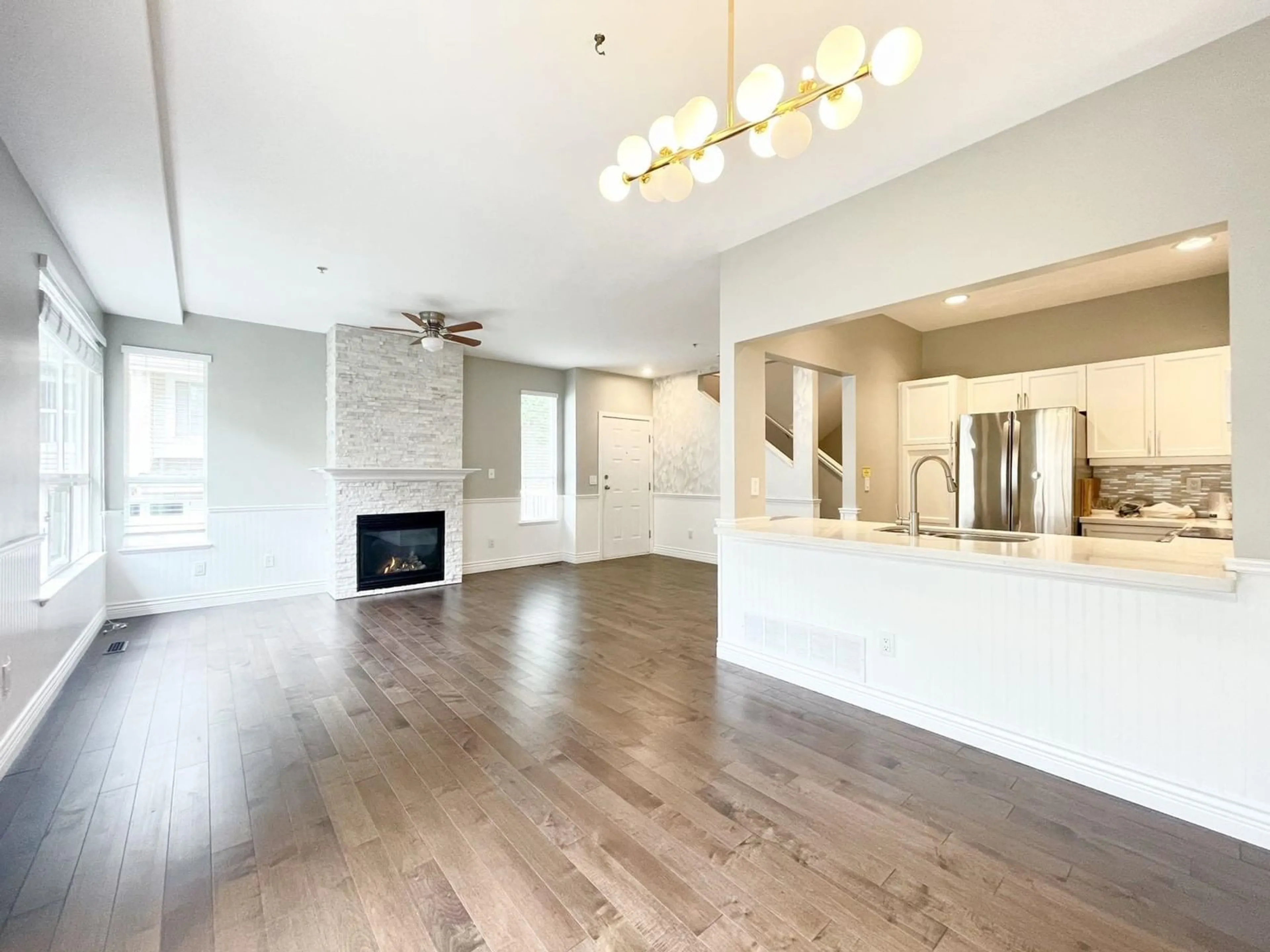 Open concept kitchen, wood/laminate floor for 24 - 8568 209, Langley British Columbia V1M4C4