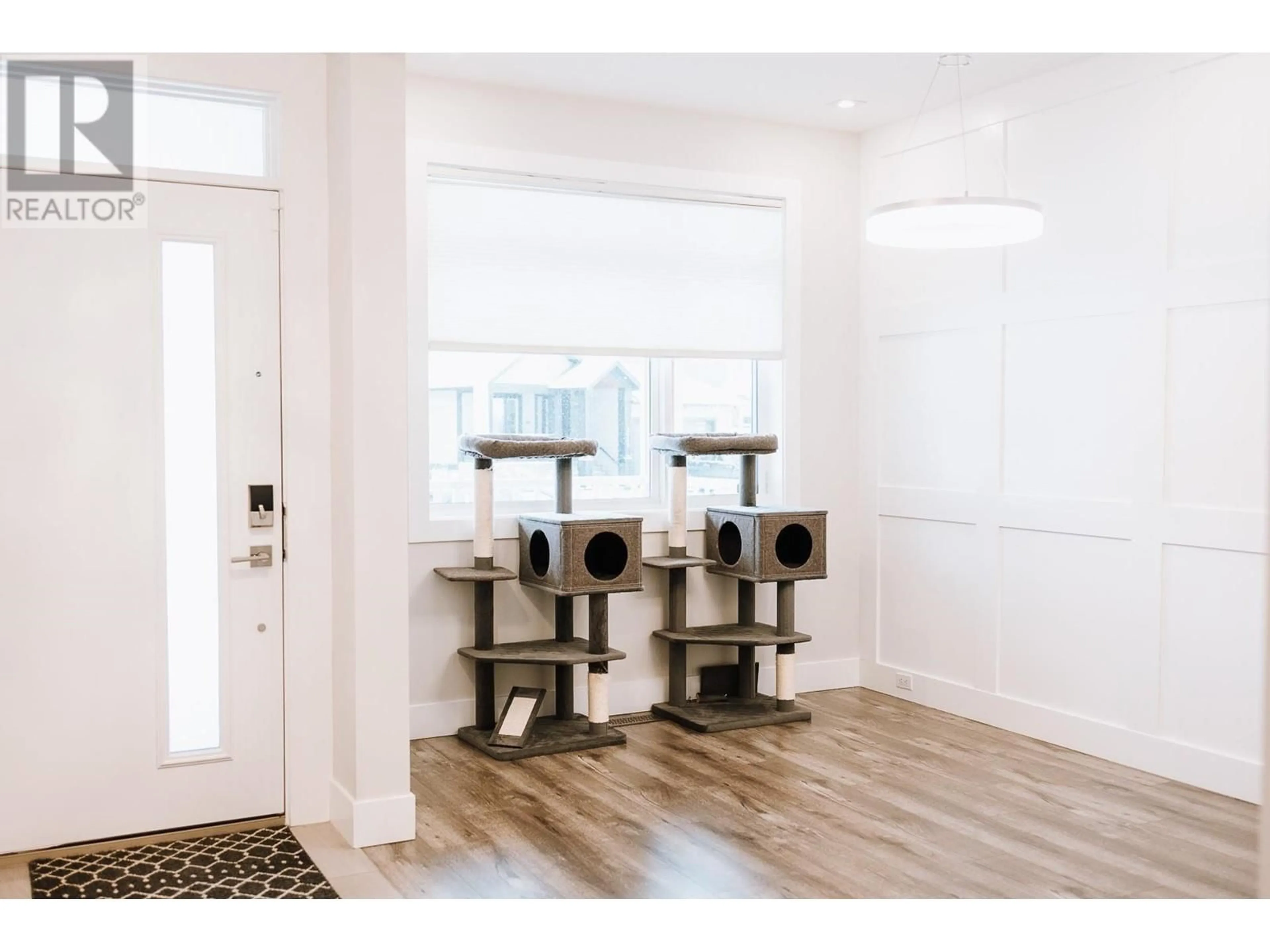 Indoor entryway for 3922 AREND DRIVE, Prince George British Columbia V2K0B1