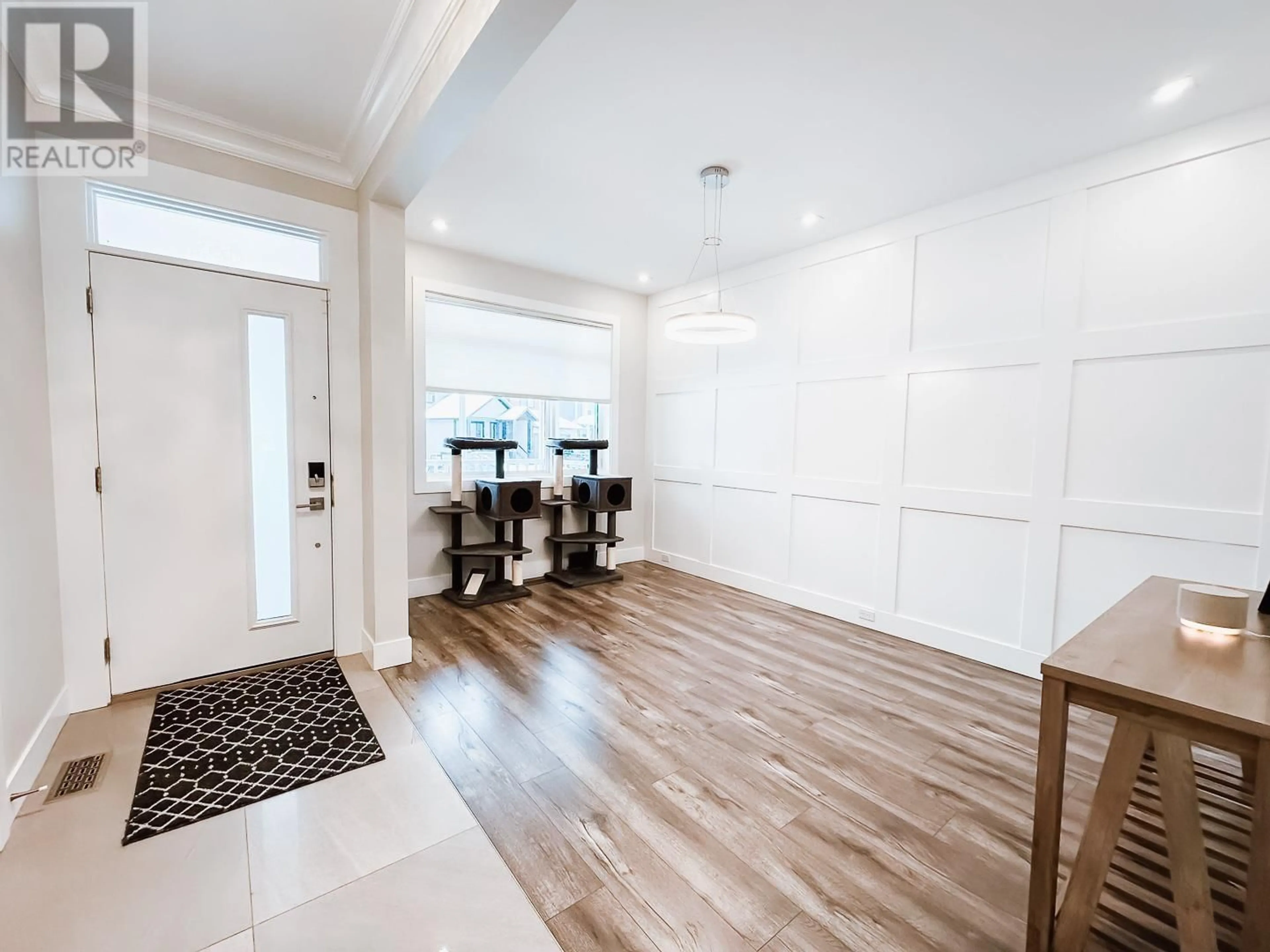 Indoor entryway for 3922 AREND DRIVE, Prince George British Columbia V2K0B1