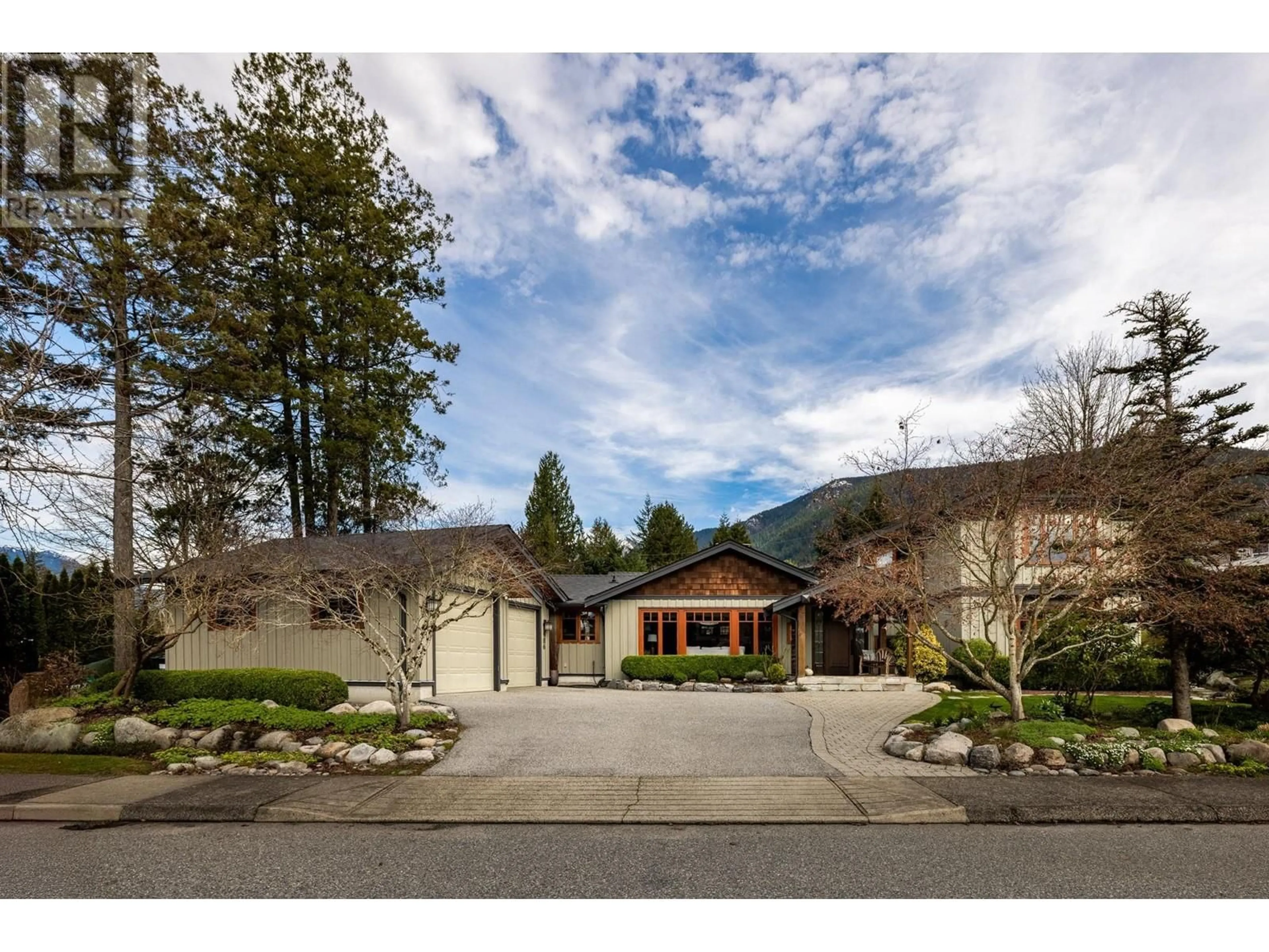 Unknown for 986 TUDOR AVENUE, North Vancouver British Columbia V7R1X7