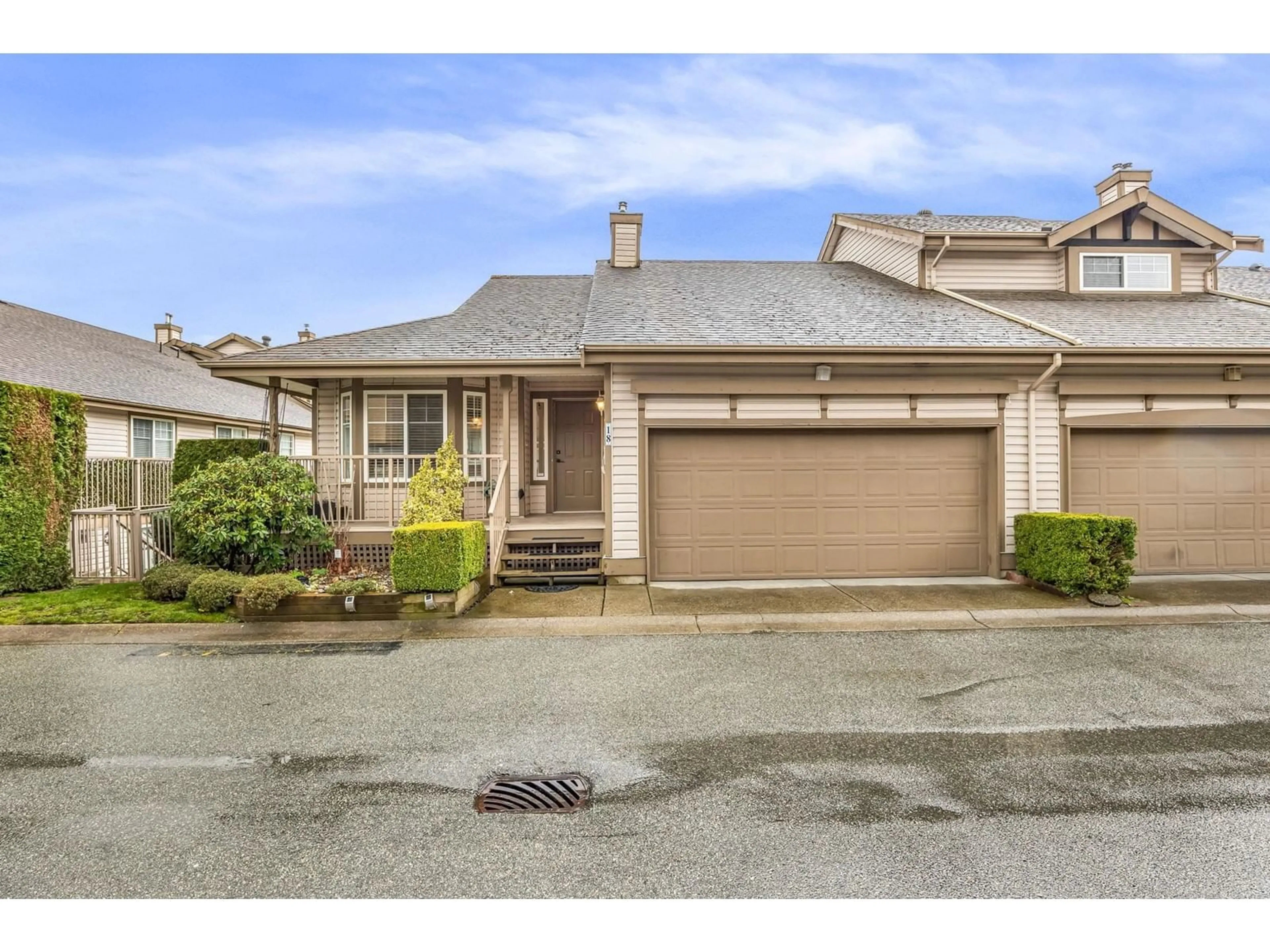 Unknown for 18 - 20222 96, Langley British Columbia V1M3C3