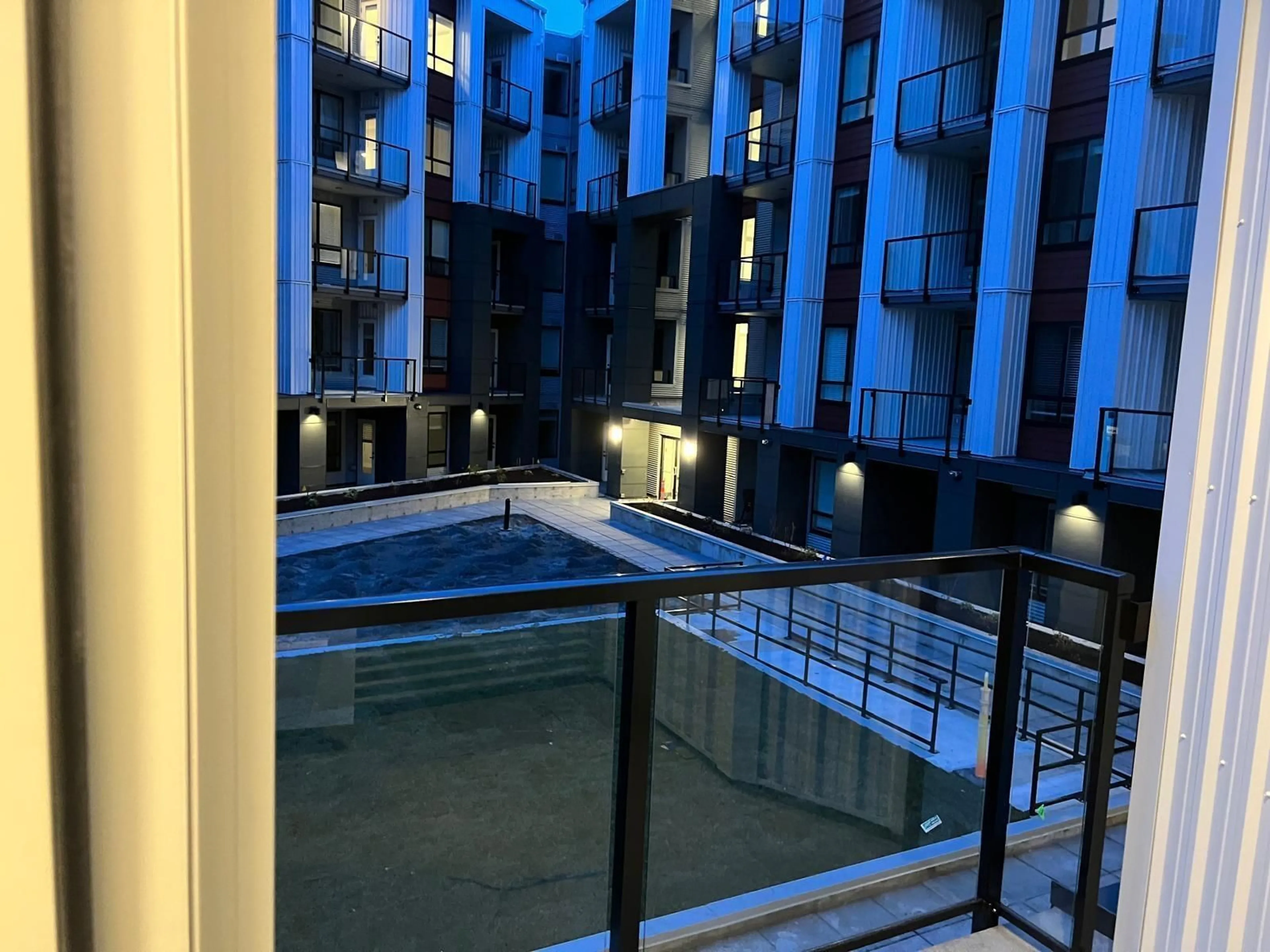Unknown for 322 - 20360 LOGAN, Langley British Columbia V3A0P5