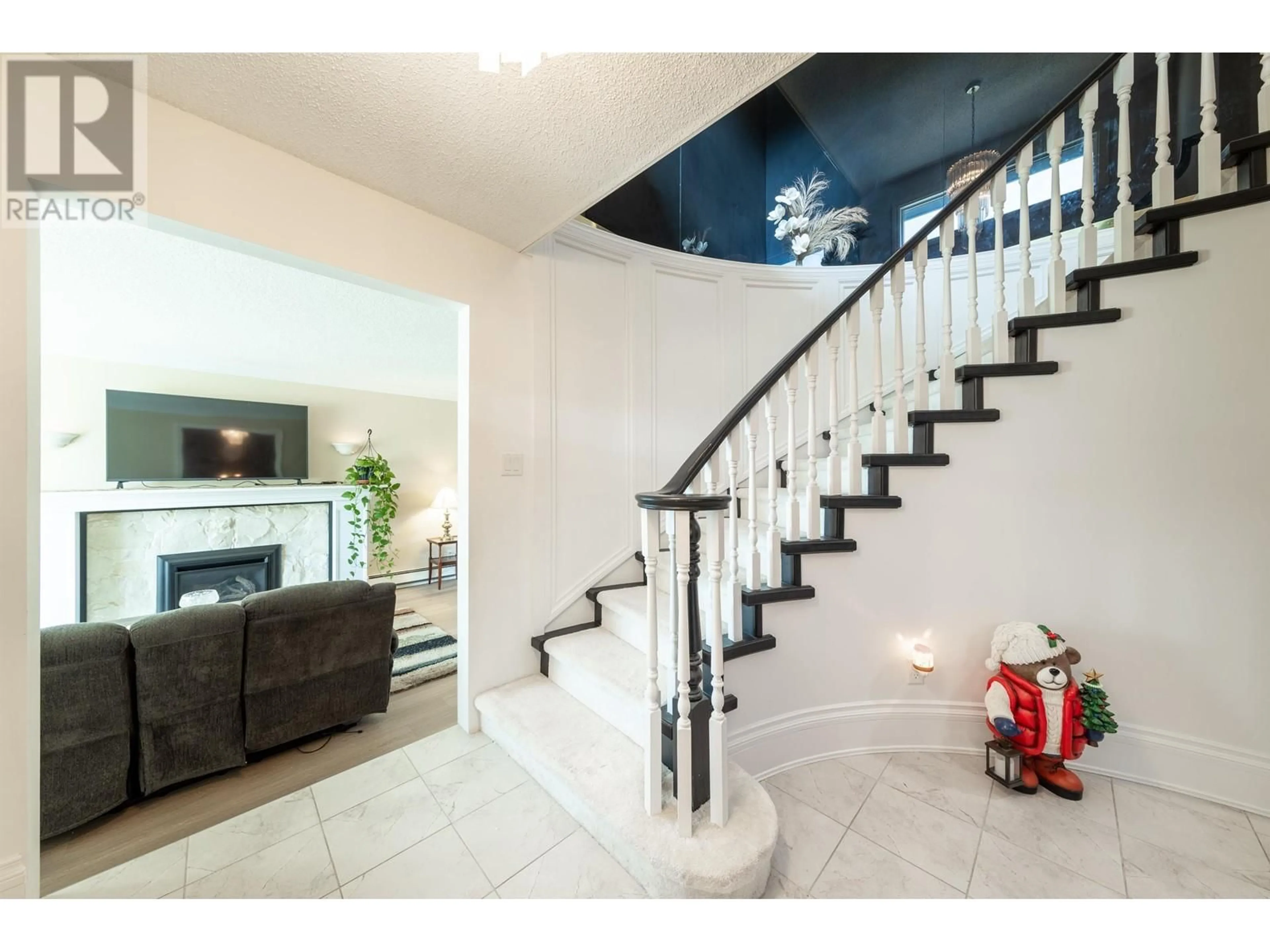 Unknown for 5445 CANDLEWYCK WYND, Delta British Columbia V4M3T7