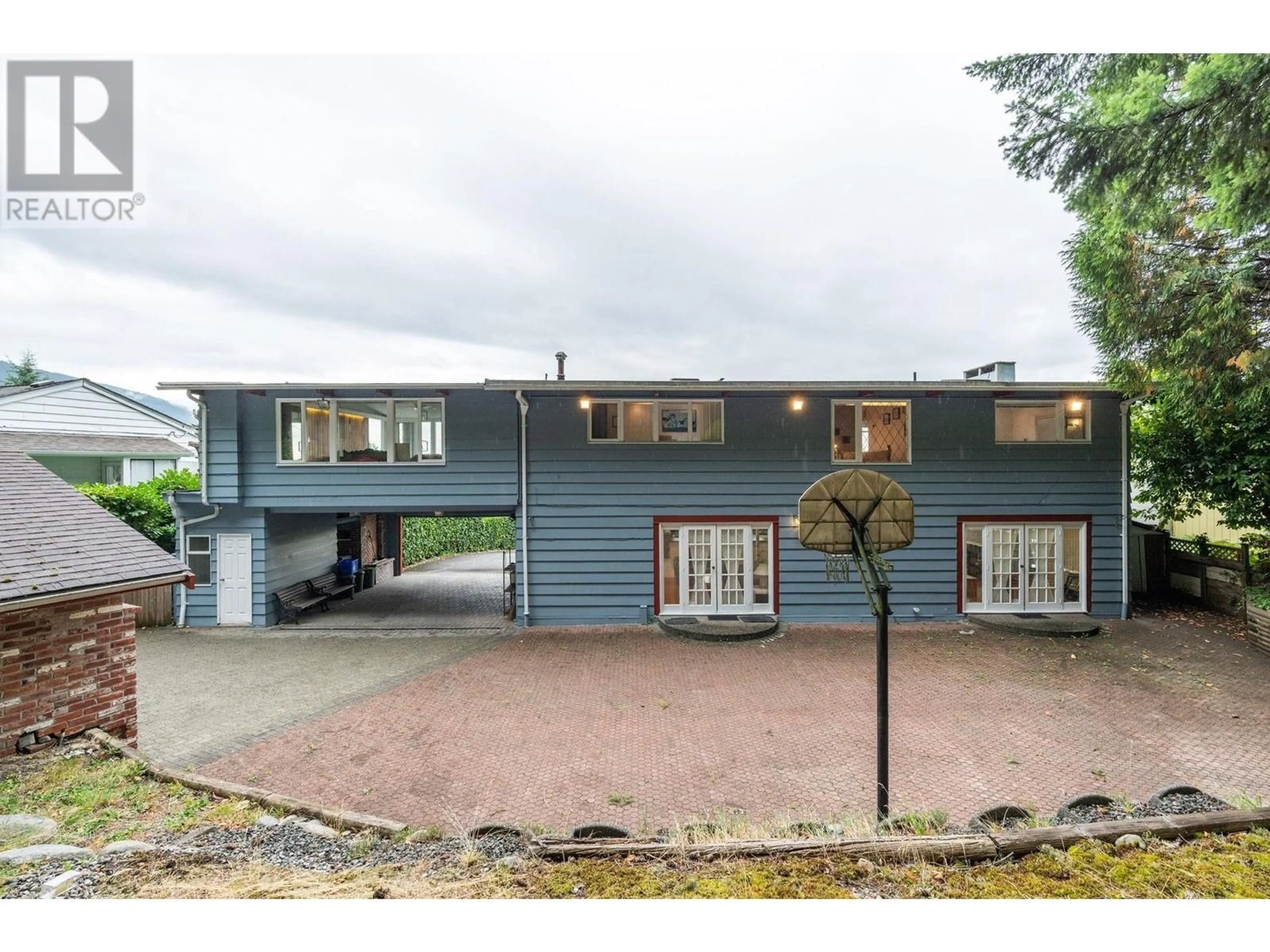 A pic from outside/outdoor area/front of a property/back of a property/a pic from drone, street for 72 BONNYMUIR DRIVE, West Vancouver British Columbia V7S1L2