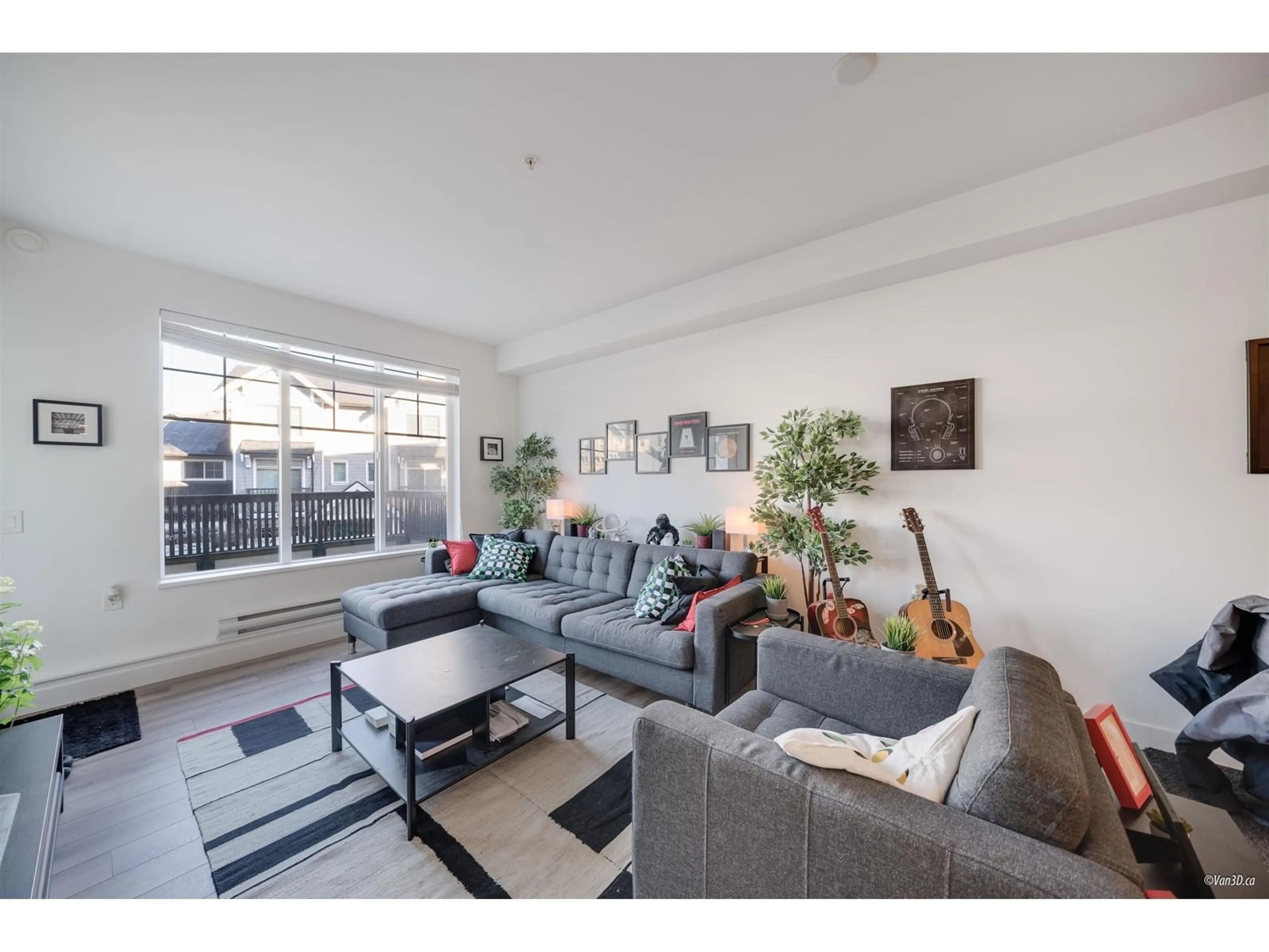 Living room with furniture, unknown for B205 - 20487 65, Langley British Columbia V2Y3K5