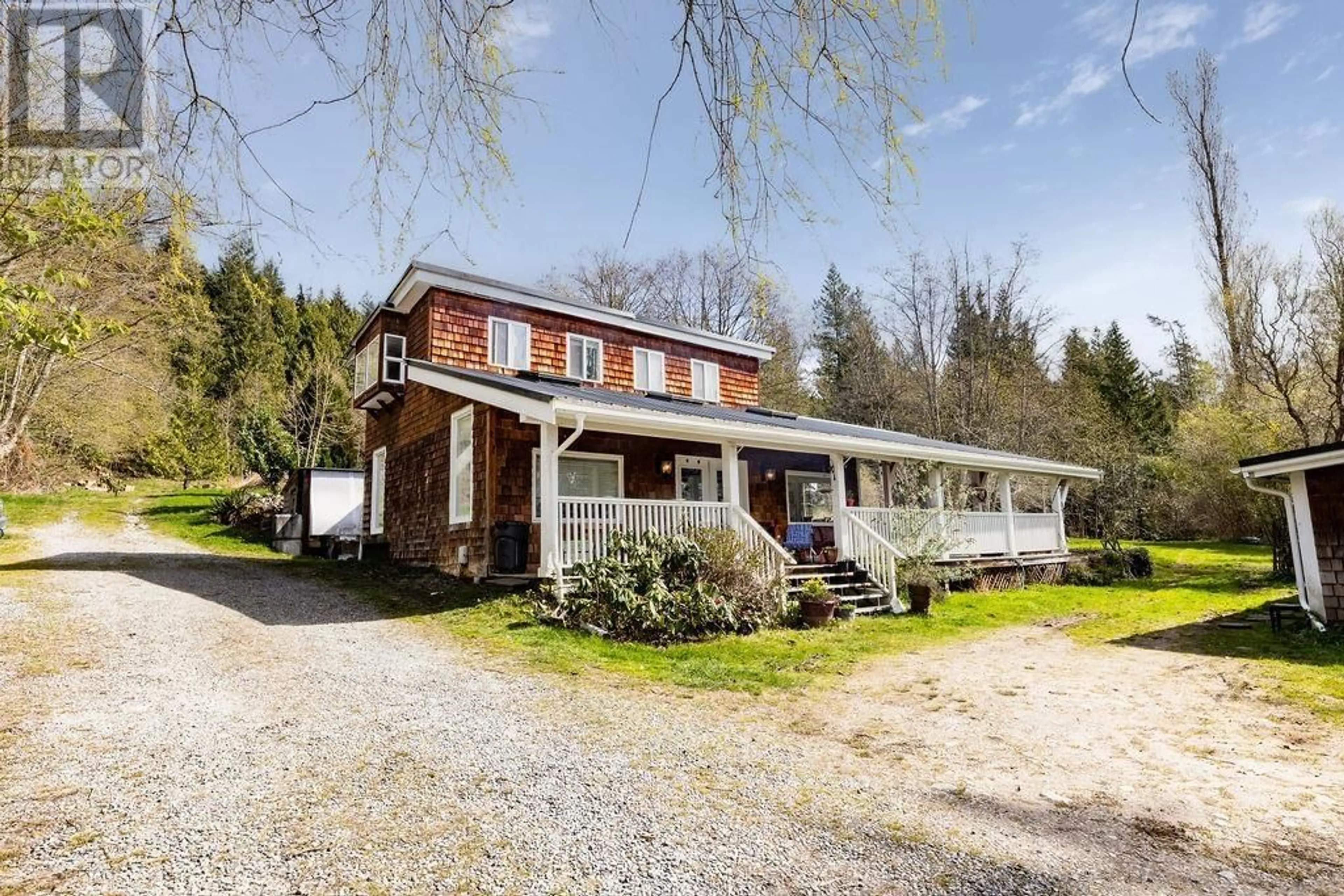 A pic from outside/outdoor area/front of a property/back of a property/a pic from drone, building for 2470 SUNSHINE COAST HIGHWAY, Roberts Creek British Columbia V0N2W5
