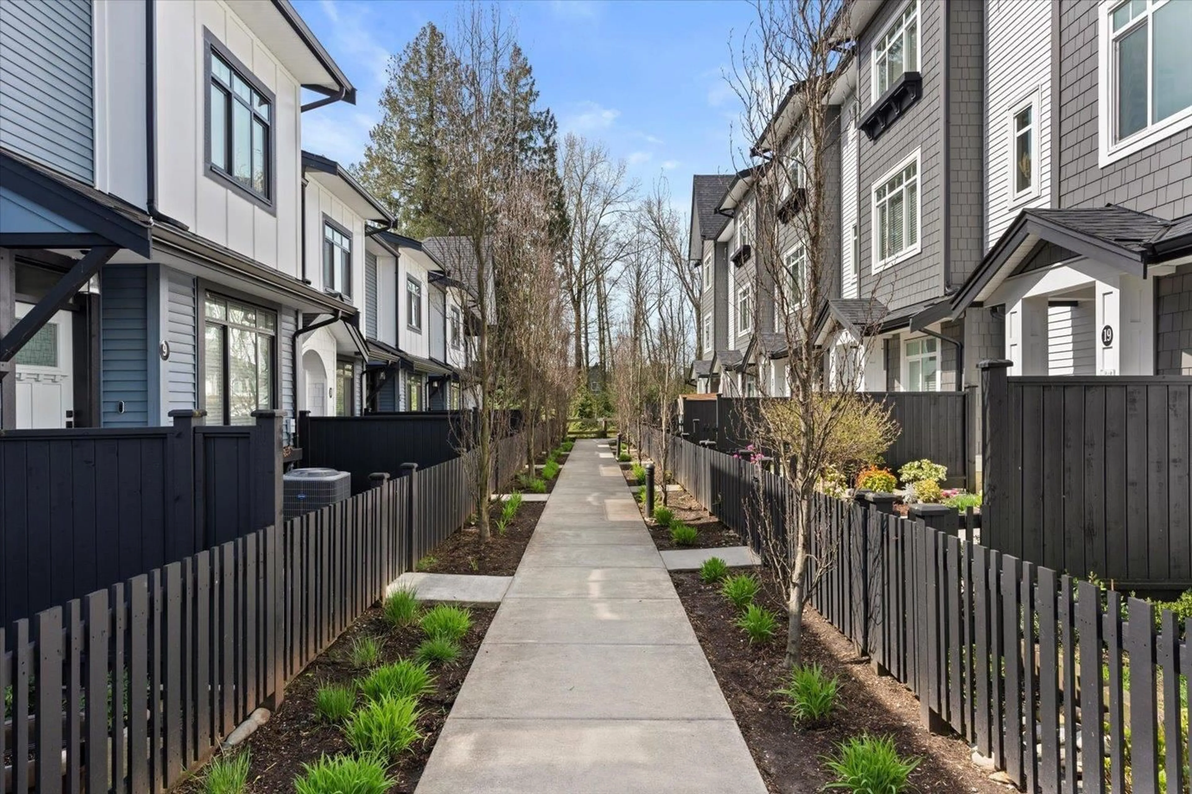 Patio, street for 19 - 6897 201, Langley British Columbia V2Y0Z3