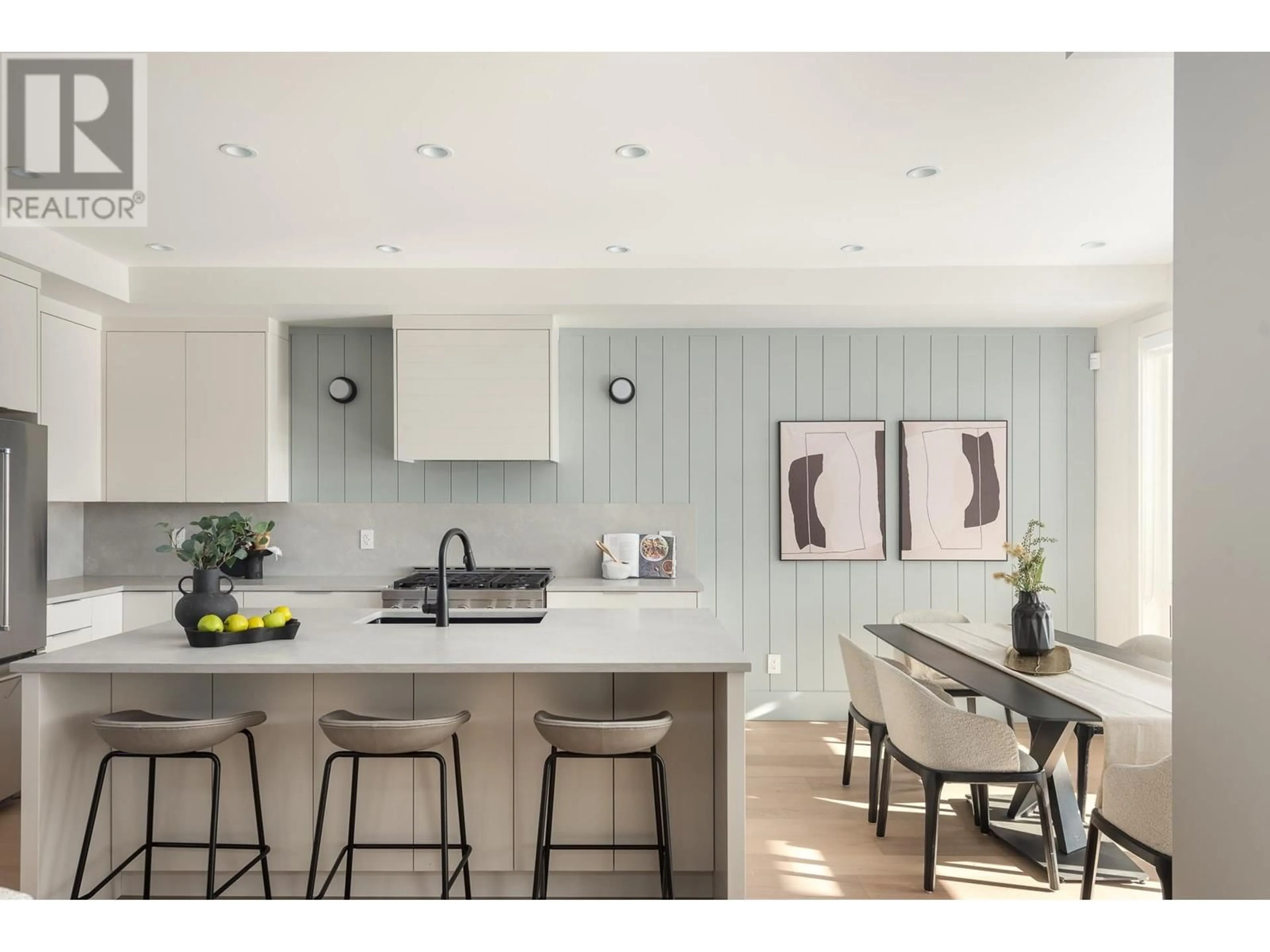 Contemporary kitchen, unknown for 644A GIRARD AVENUE, Coquitlam British Columbia V3K1S8