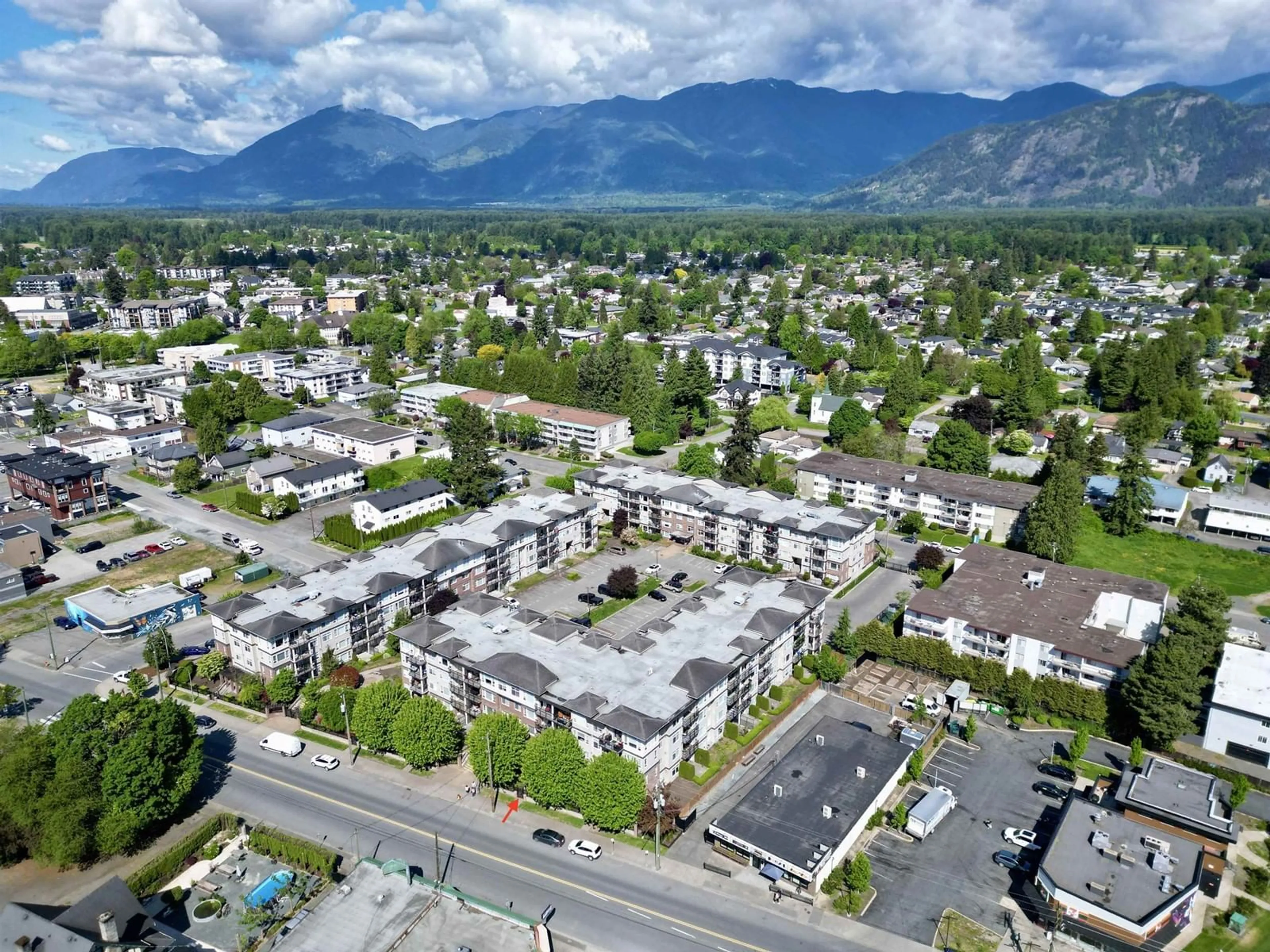 A pic from outside/outdoor area/front of a property/back of a property/a pic from drone, mountain view for 114 - 46289 YALE ROAD, Chilliwack British Columbia V2P0B9