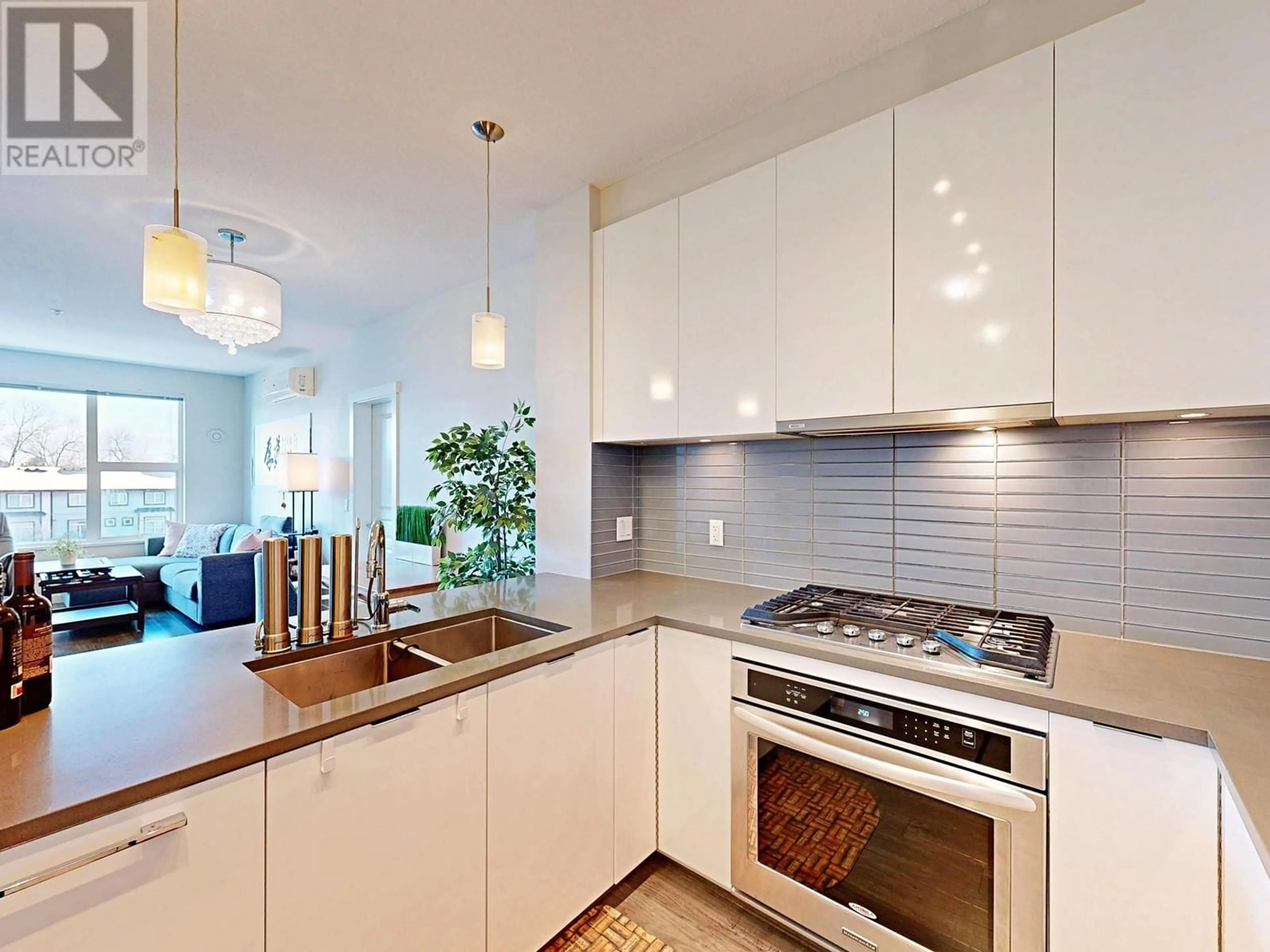 Contemporary kitchen, ceramic/tile floor for 319 - 9311 ALEXANDRA ROAD, Richmond British Columbia V6X0L8