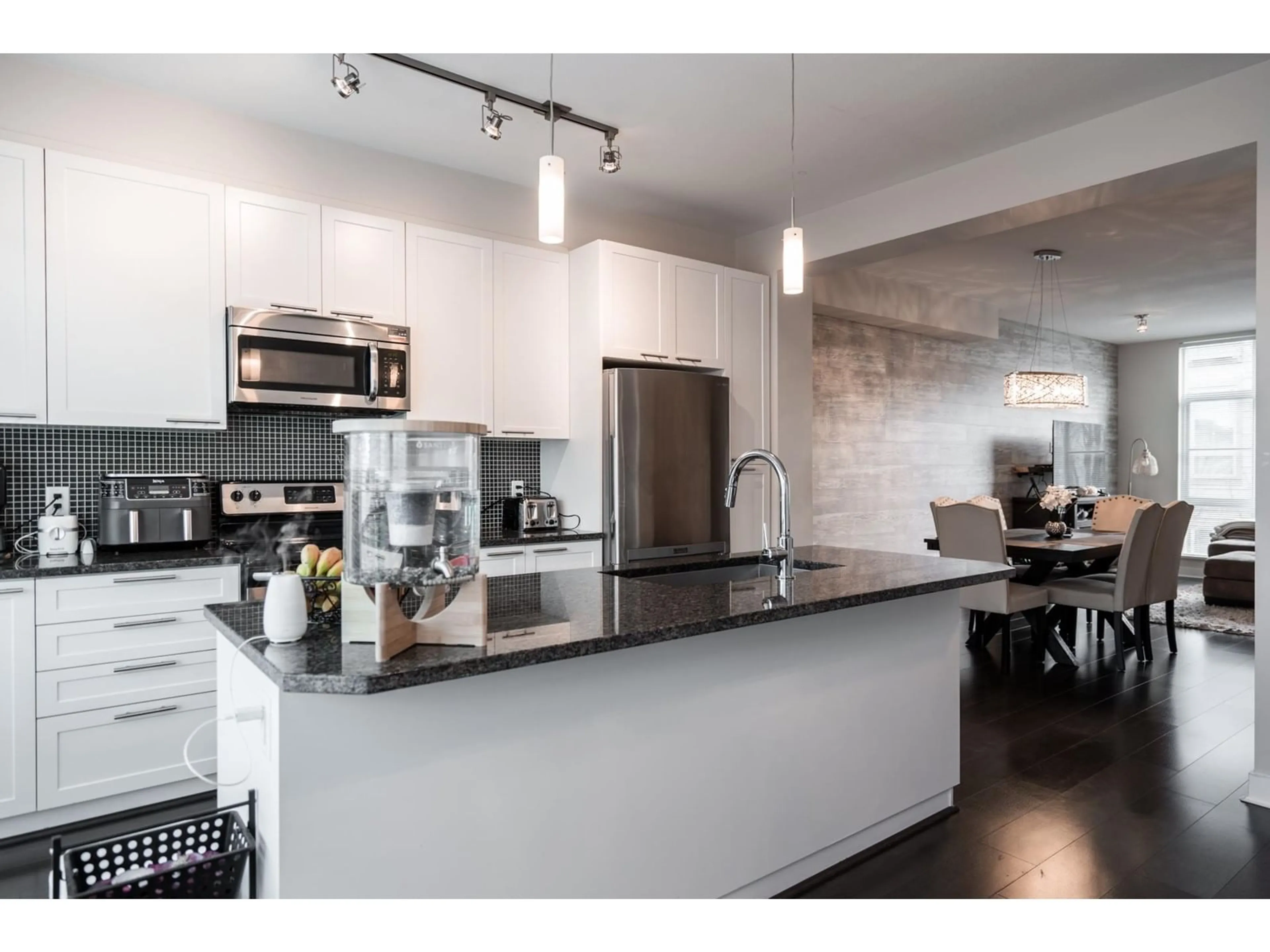 Open concept kitchen, unknown for 36 - 16223 23A, Surrey British Columbia V3Z6P4