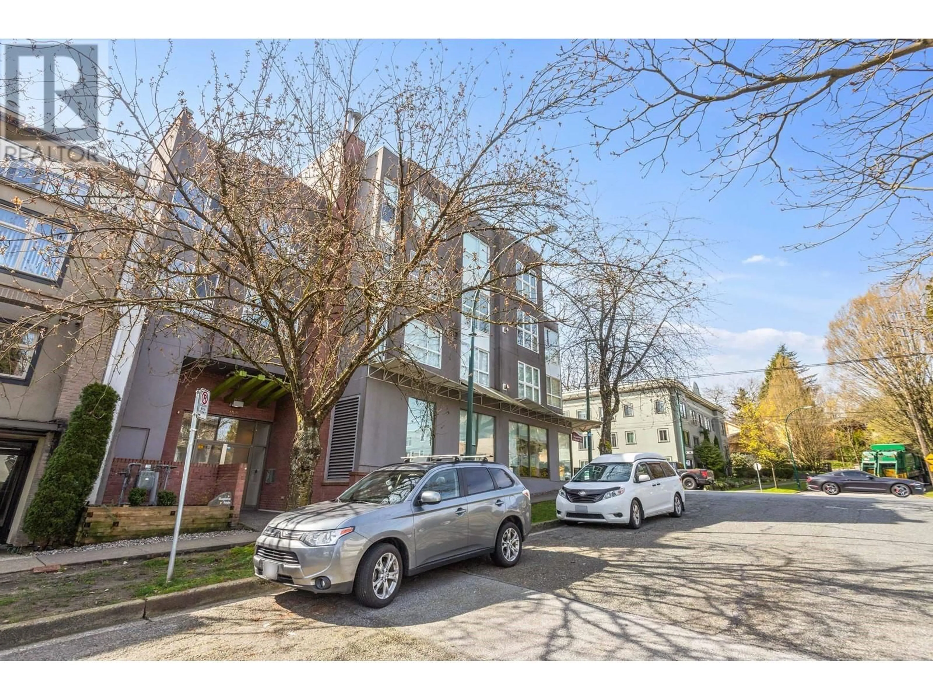 Unknown for 306 - 988 21ST AVENUE, Vancouver British Columbia V5Z1Z1