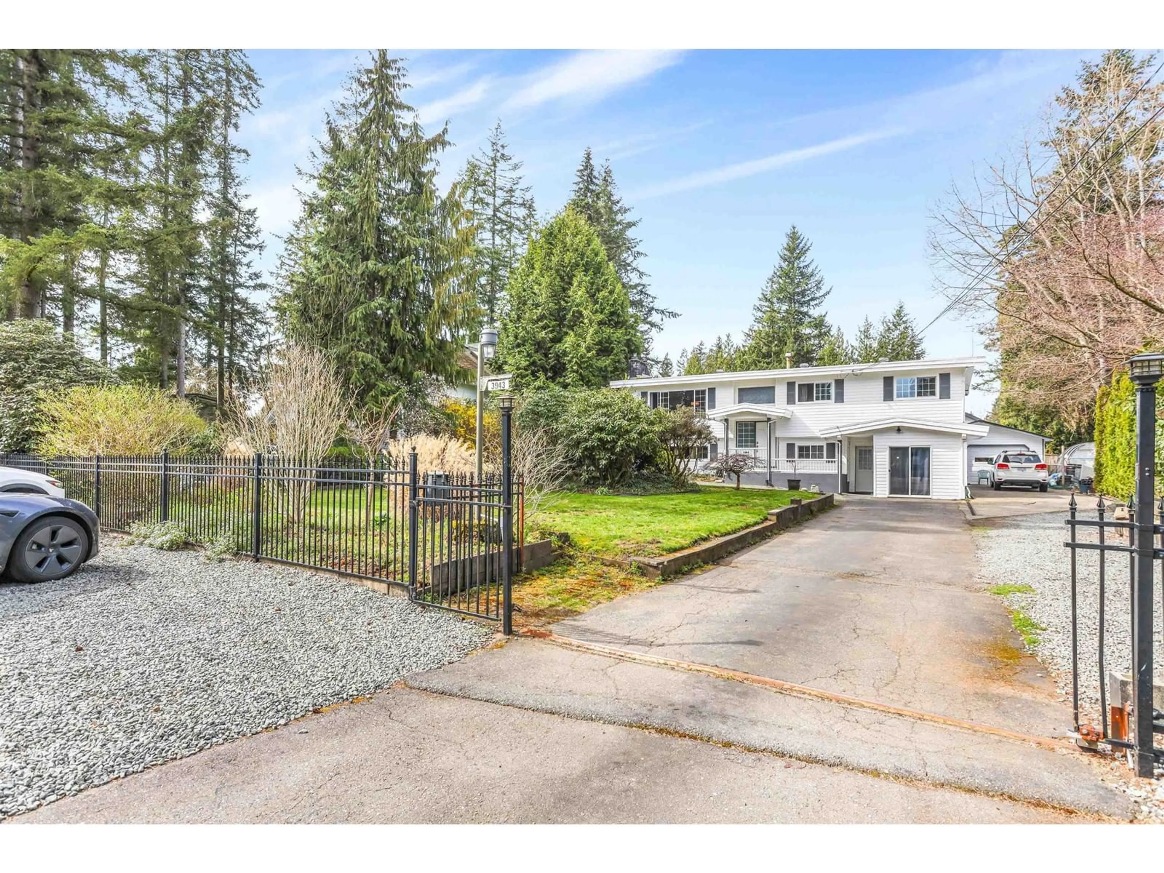 A pic from outside/outdoor area/front of a property/back of a property/a pic from drone, street for 3943 202A, Langley British Columbia V3A1T3
