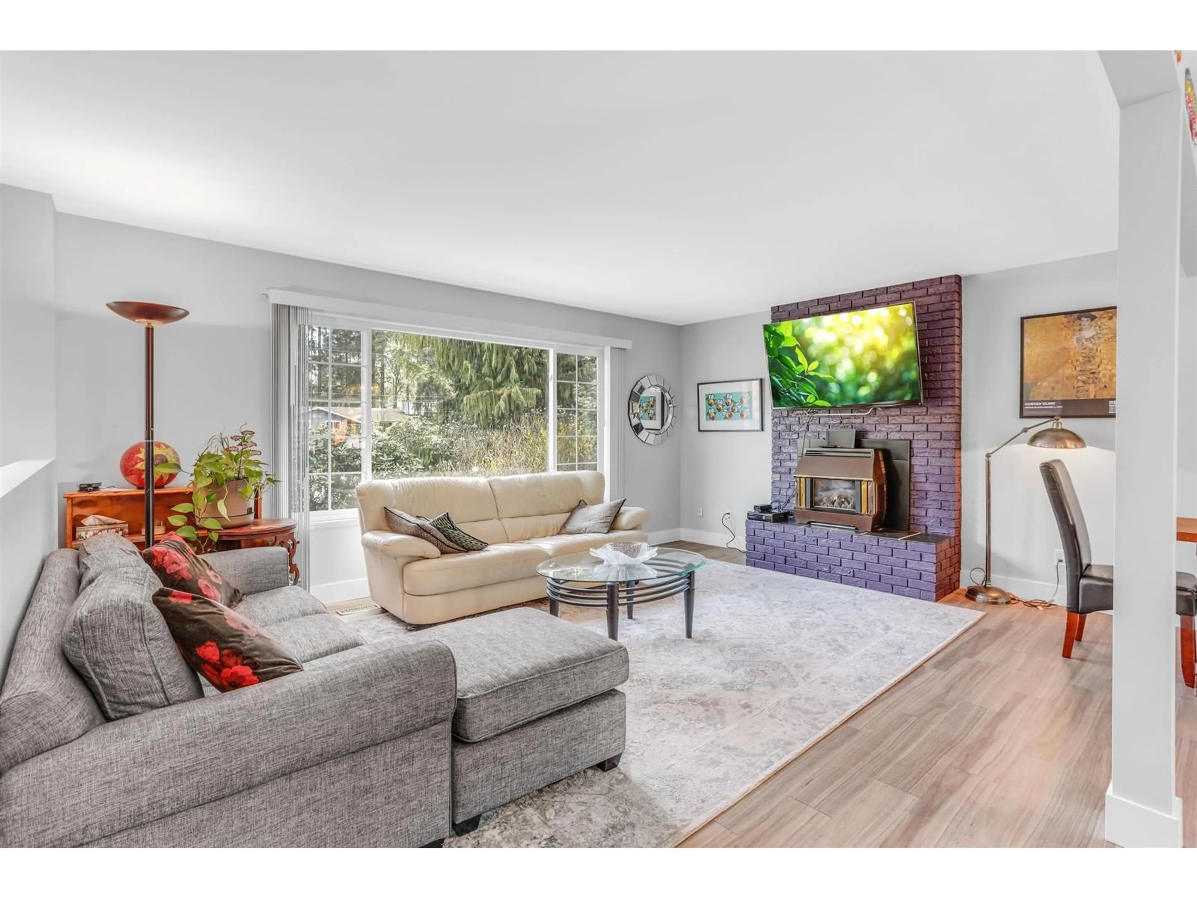 Living room with furniture, unknown for 3943 202A, Langley British Columbia V3A1T3