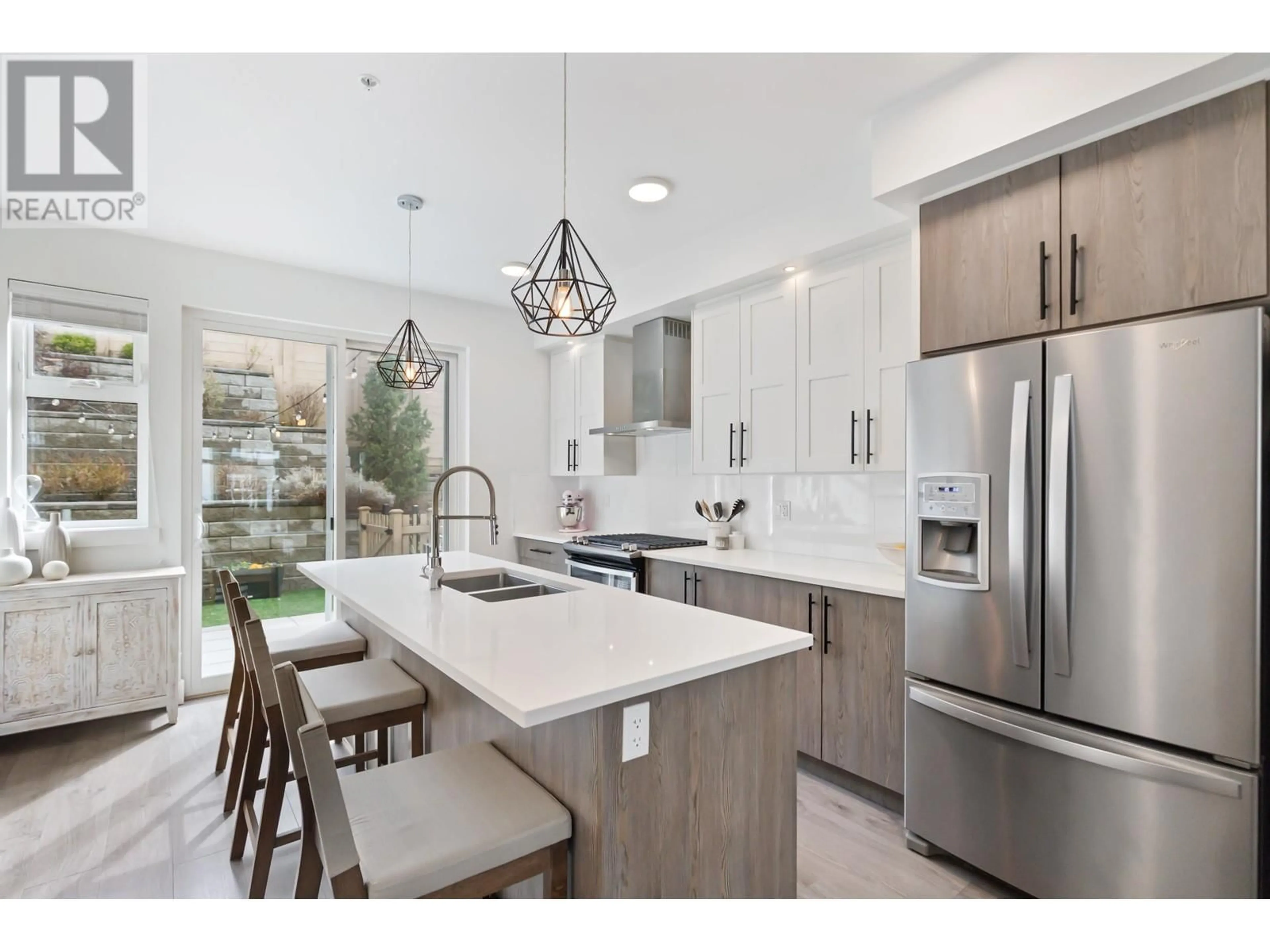 Open concept kitchen, ceramic/tile floor for 31 - 24108 104 AVENUE, Maple Ridge British Columbia V2W0J5
